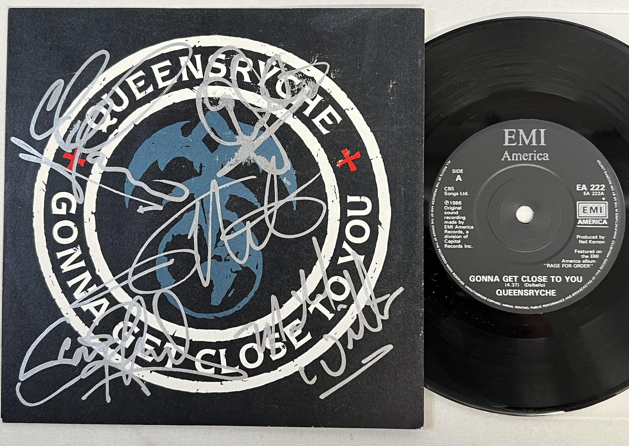 Omslagsbild för skivan QUEENSRYCHE Gonna Get Close To You 7" UK -86 EMI AMERICA ** signed by members *