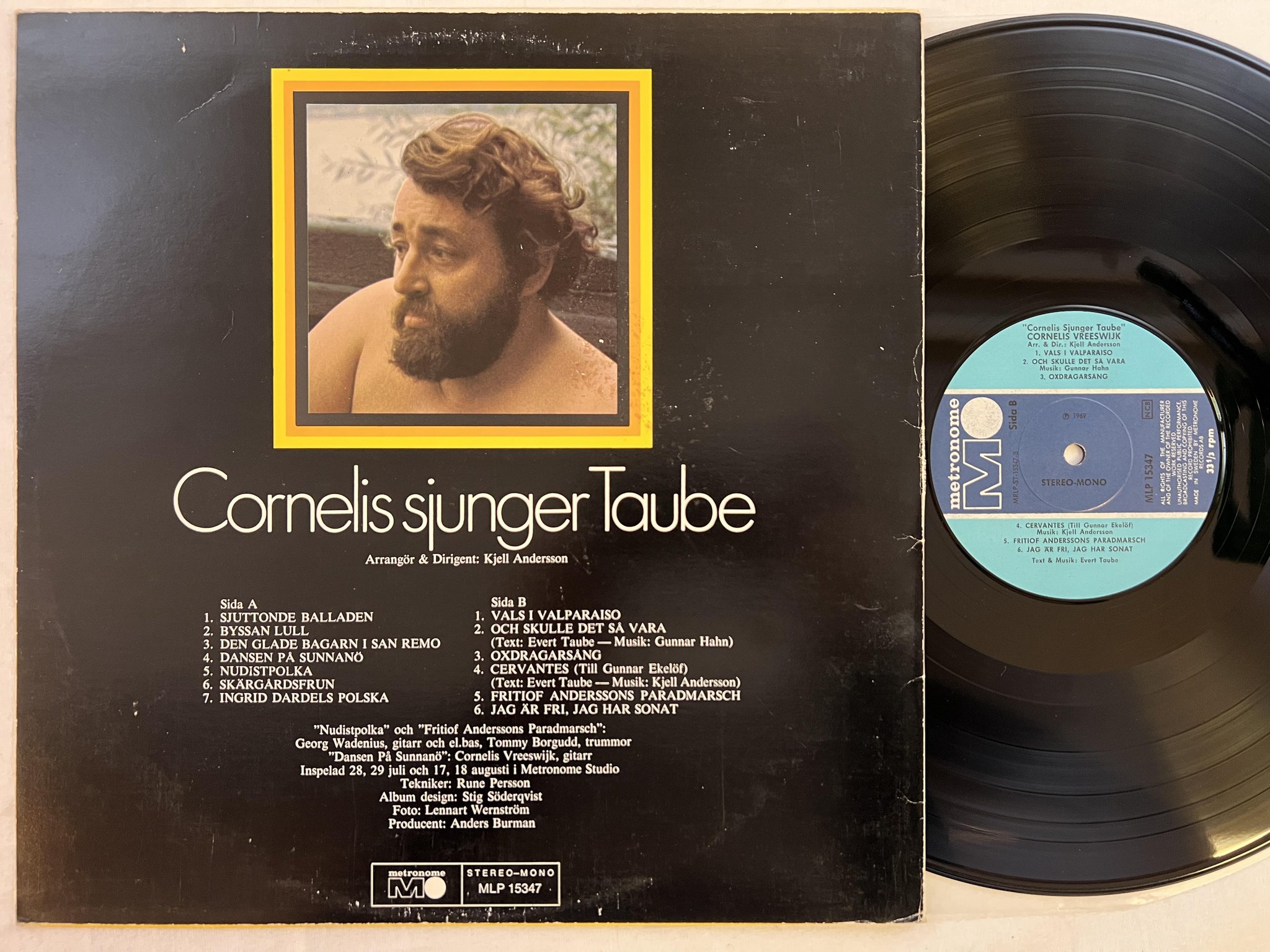 Omslagsbild för skivan CORNELIS VREESWIJK sjunger Taube LP -69 Swe METRONOME MLP 15347