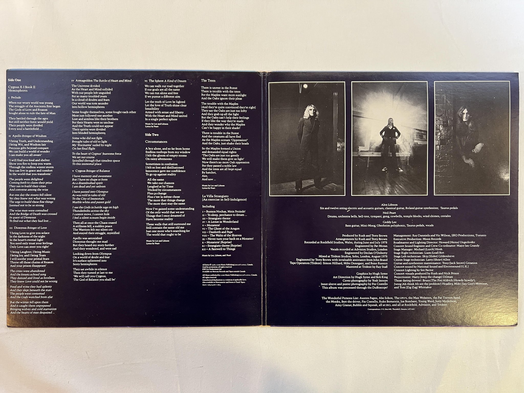 Omslagsbild för skivan RUSH hemispheres LP -78 Can ANTHEM SANR-1-1015 *** red vinyl **