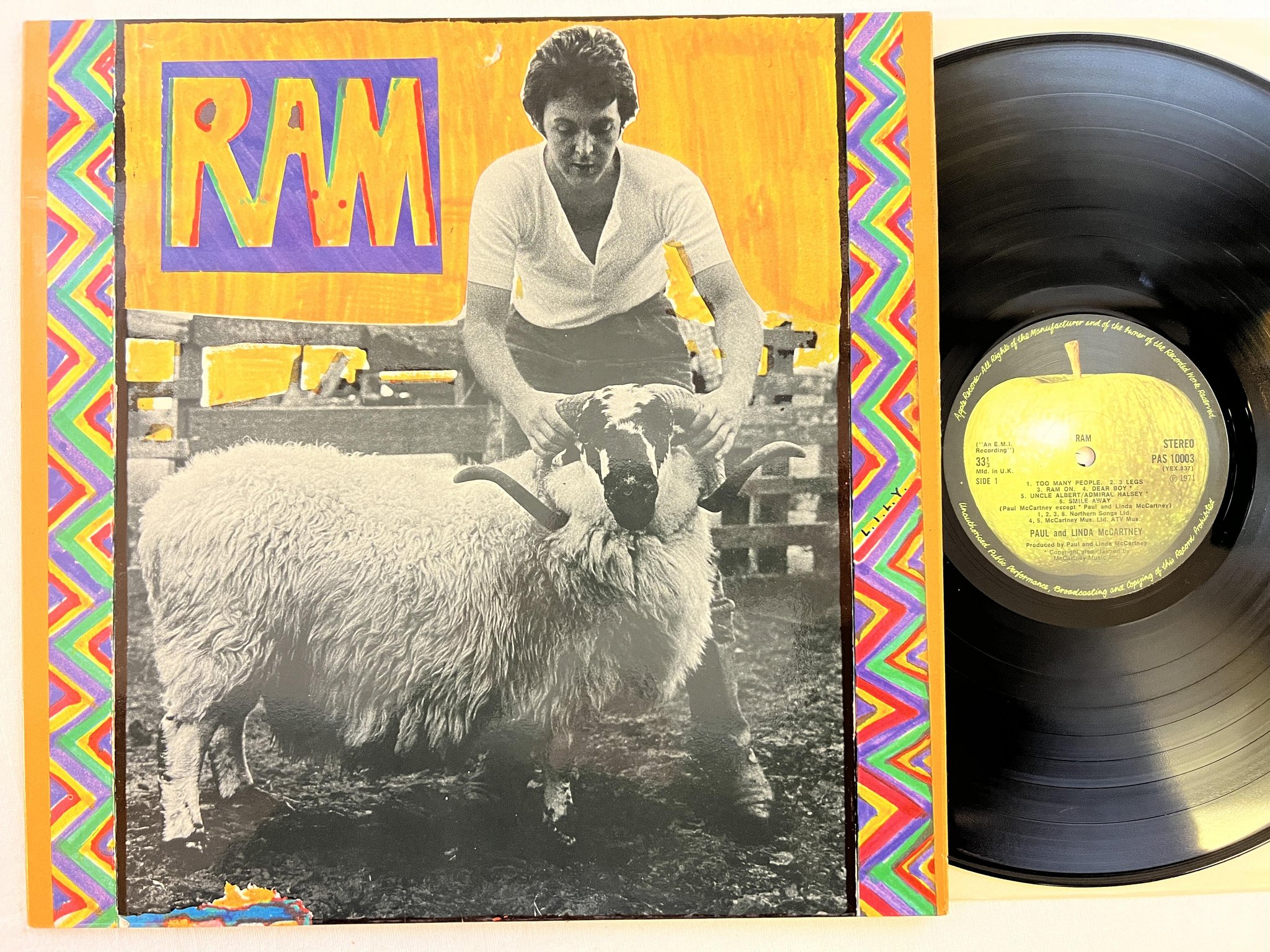 Omslagsbild för skivan PAUL & LINDA McCARTNEY RAM LP -71 UK APPLE PAS 10003