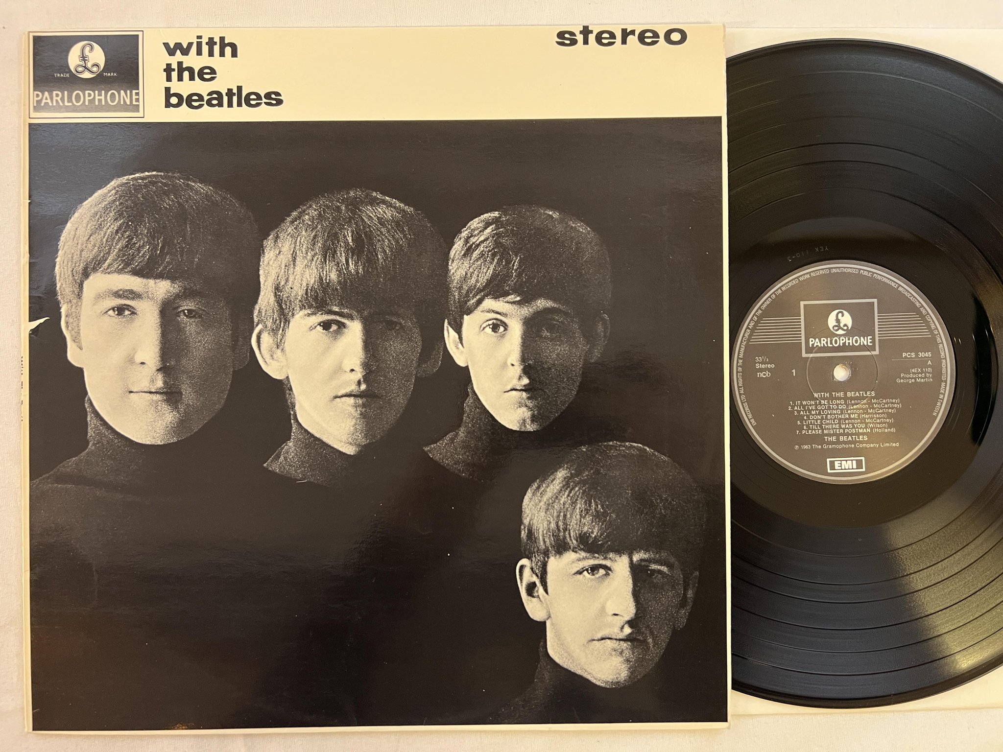 Omslagsbild för skivan THE BEATLES with the Beatles LP ncb EMI / PARLOPHONE PCS 3045