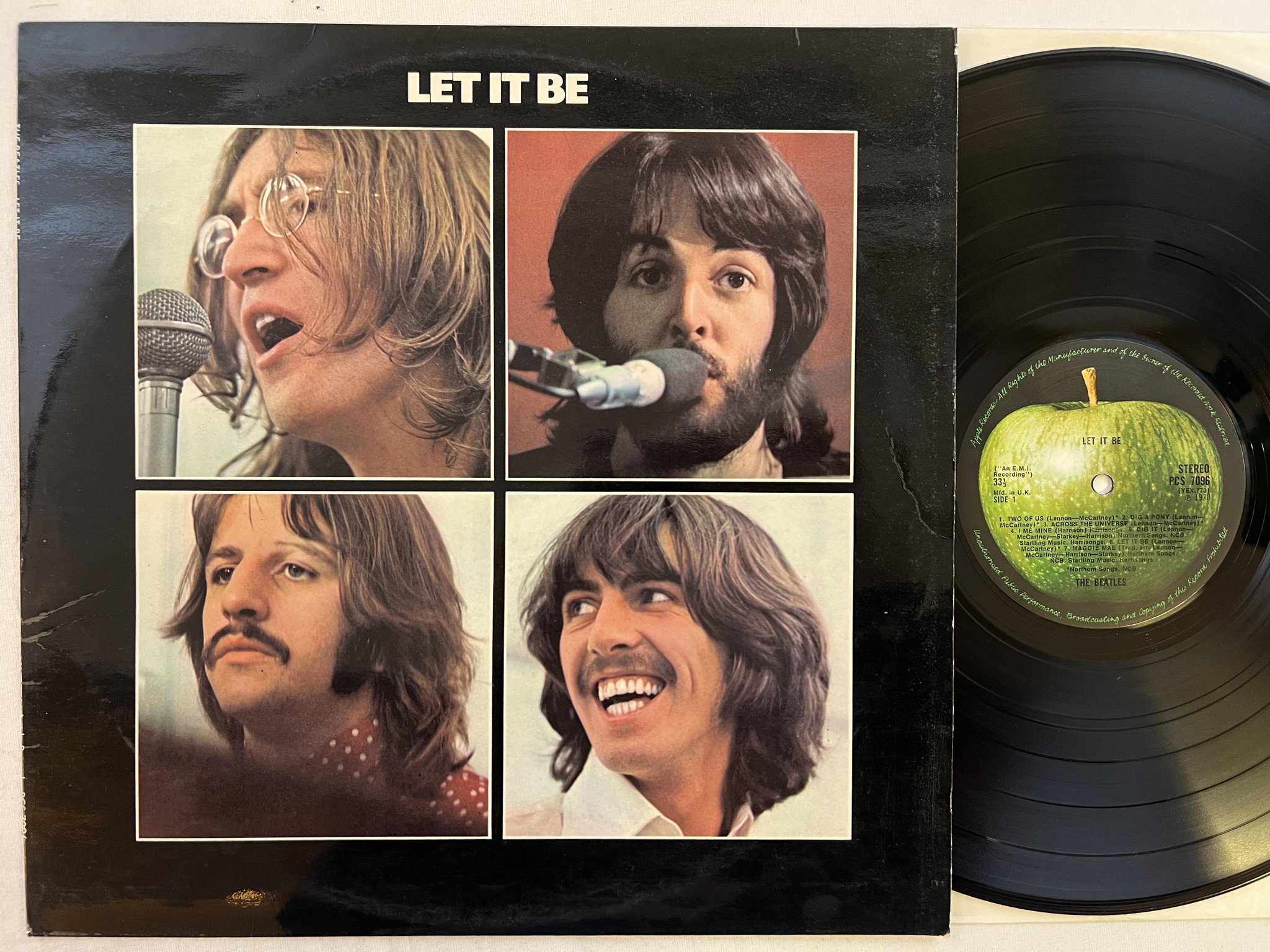 Omslagsbild för skivan THE BEATLES let it be LP -70 UK APPLE PCS 7096