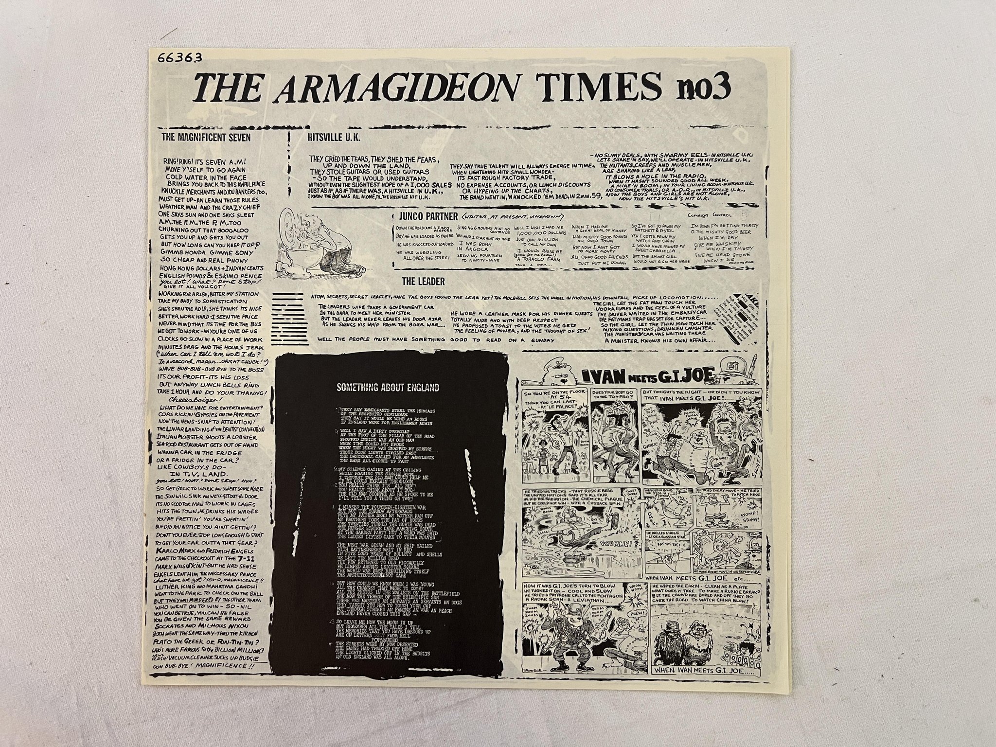 Omslagsbild för skivan THE CLASH sandinista! 3xLP -80 Hol CBS 66363