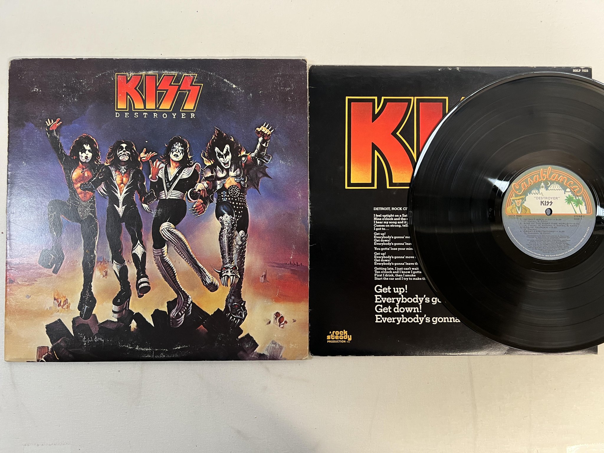 Omslagsbild för skivan KISS destroyer LP -76 US CASABLANCA NBLP 7025