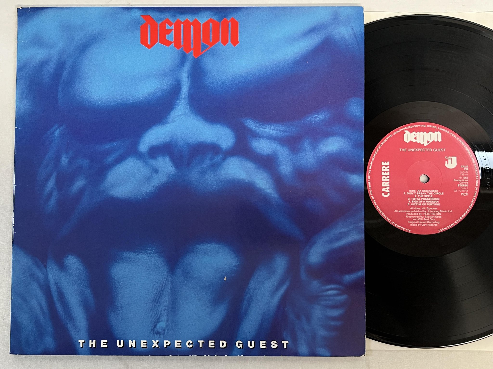 Omslagsbild för skivan DEMON the unspected guest LP -82 ncb CARRERE CALS 139