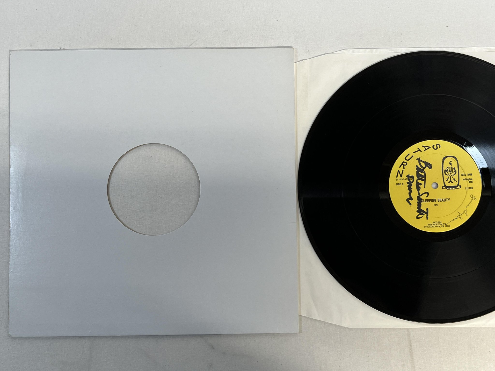 Omslagsbild för skivan SUN RA & HIS ARKESTRA Springtime Again LP -79 EL SATURN 11179 ** ULTRA RARE **