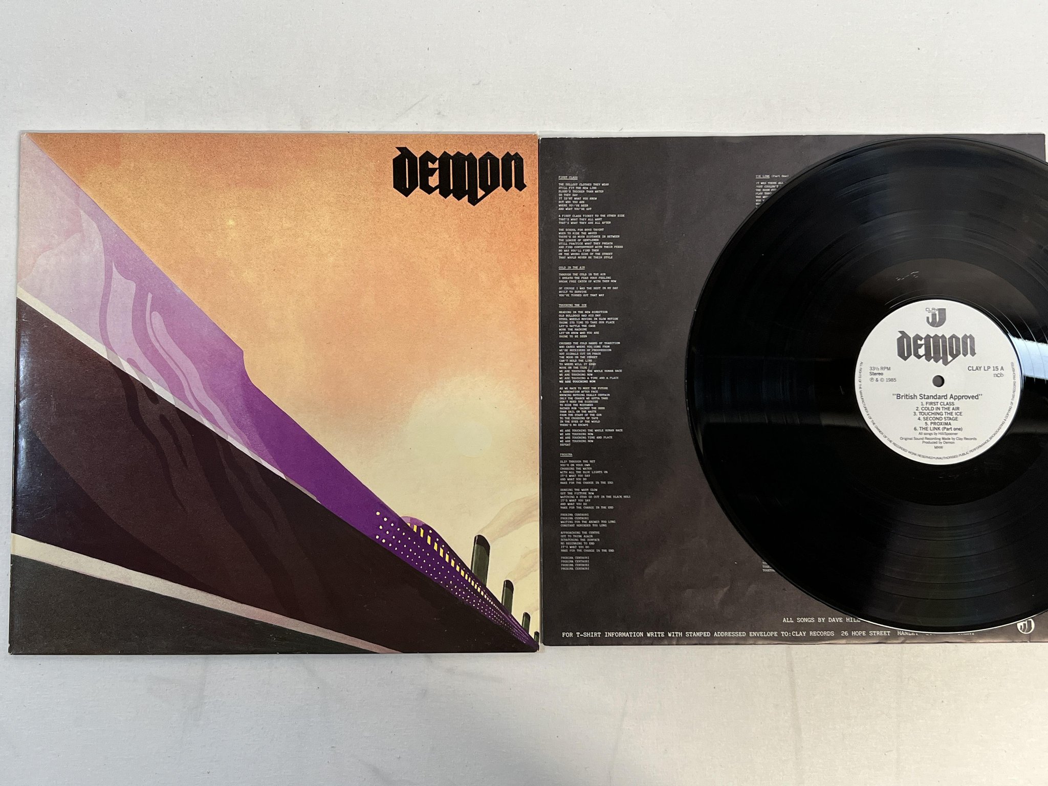 Omslagsbild för skivan DEMON british standard approved LP -85 ncb CLAY LP 15