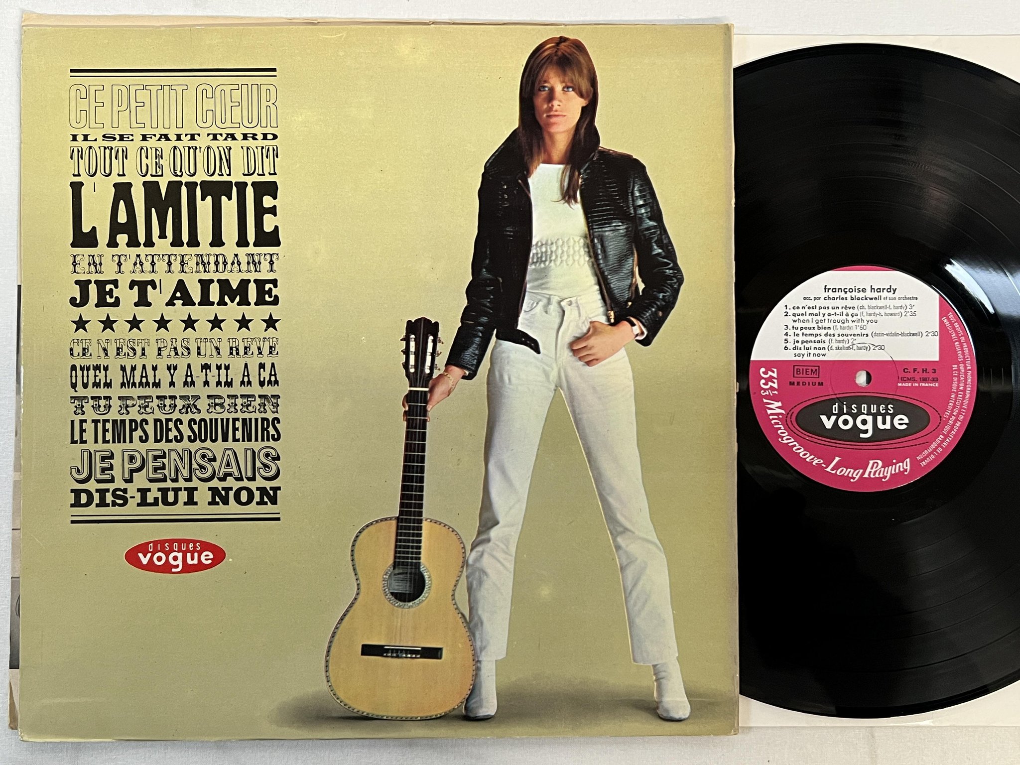 Omslagsbild för skivan FRANCOISE HARDY s/t LP Fra DISCQUES VOGUE C.F.H. 3