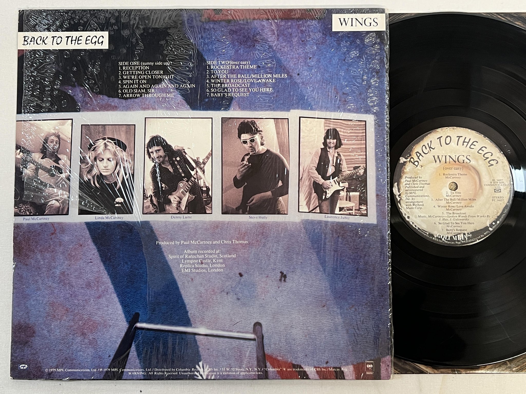 Omslagsbild för skivan WINGS back to the egg LP -79 US COLUMBIA FC 36057