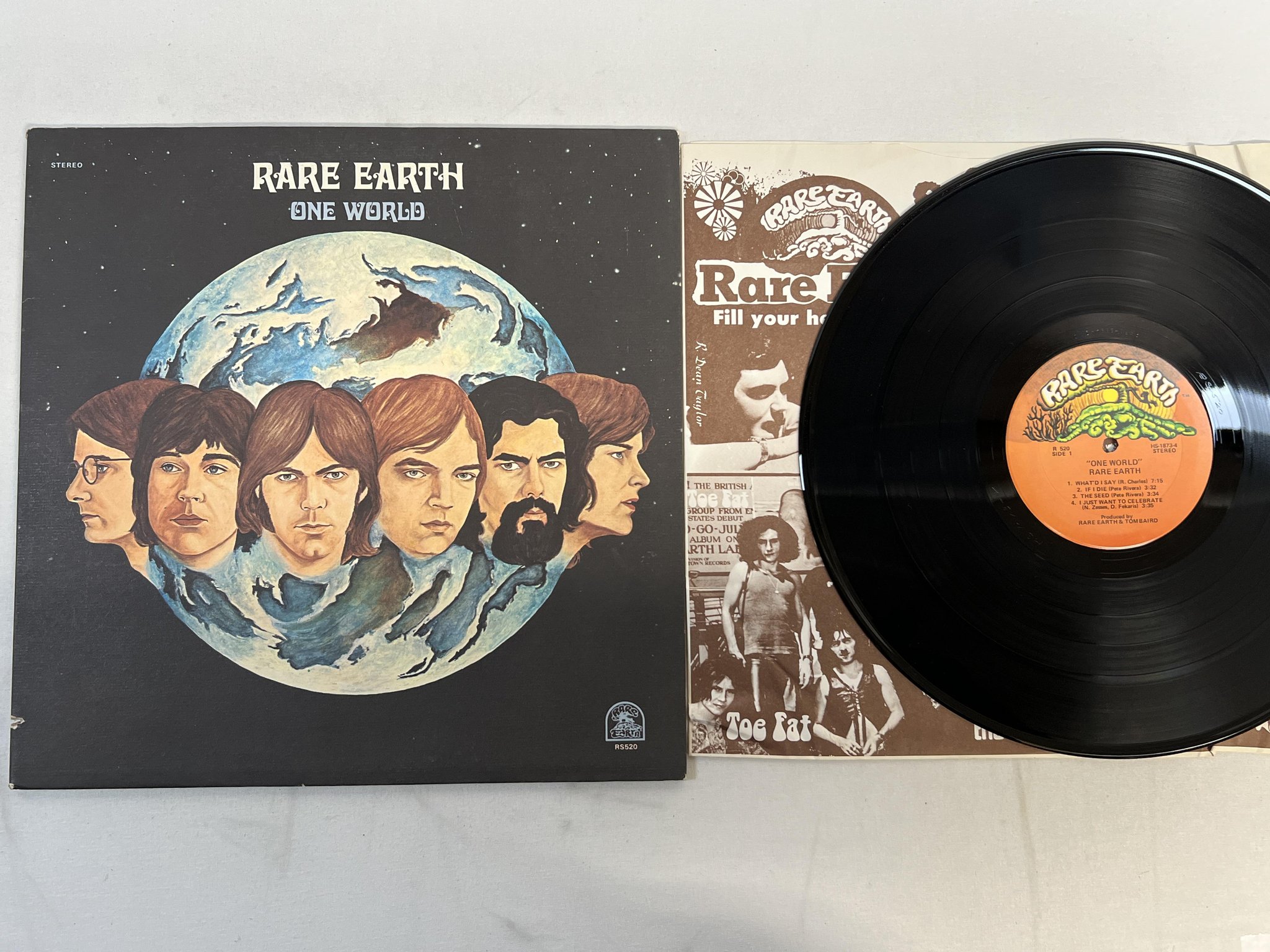 Omslagsbild för skivan RARE EARTH one world LP -71 US RARE EARTH RS520