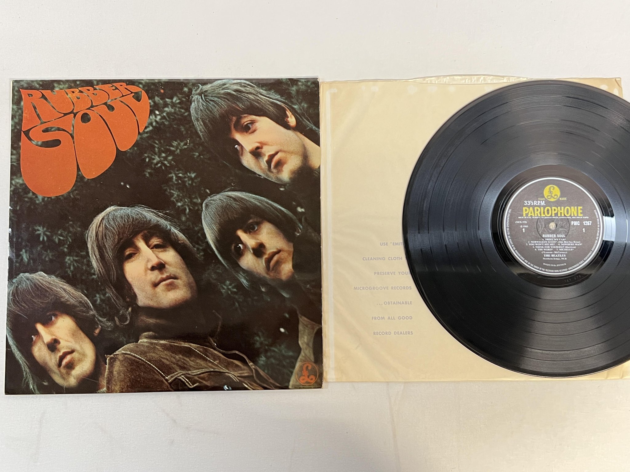 Omslagsbild för skivan THE BEATLES rubber soul LP -65 UK PARLOPHONE PMC 1267 mono
