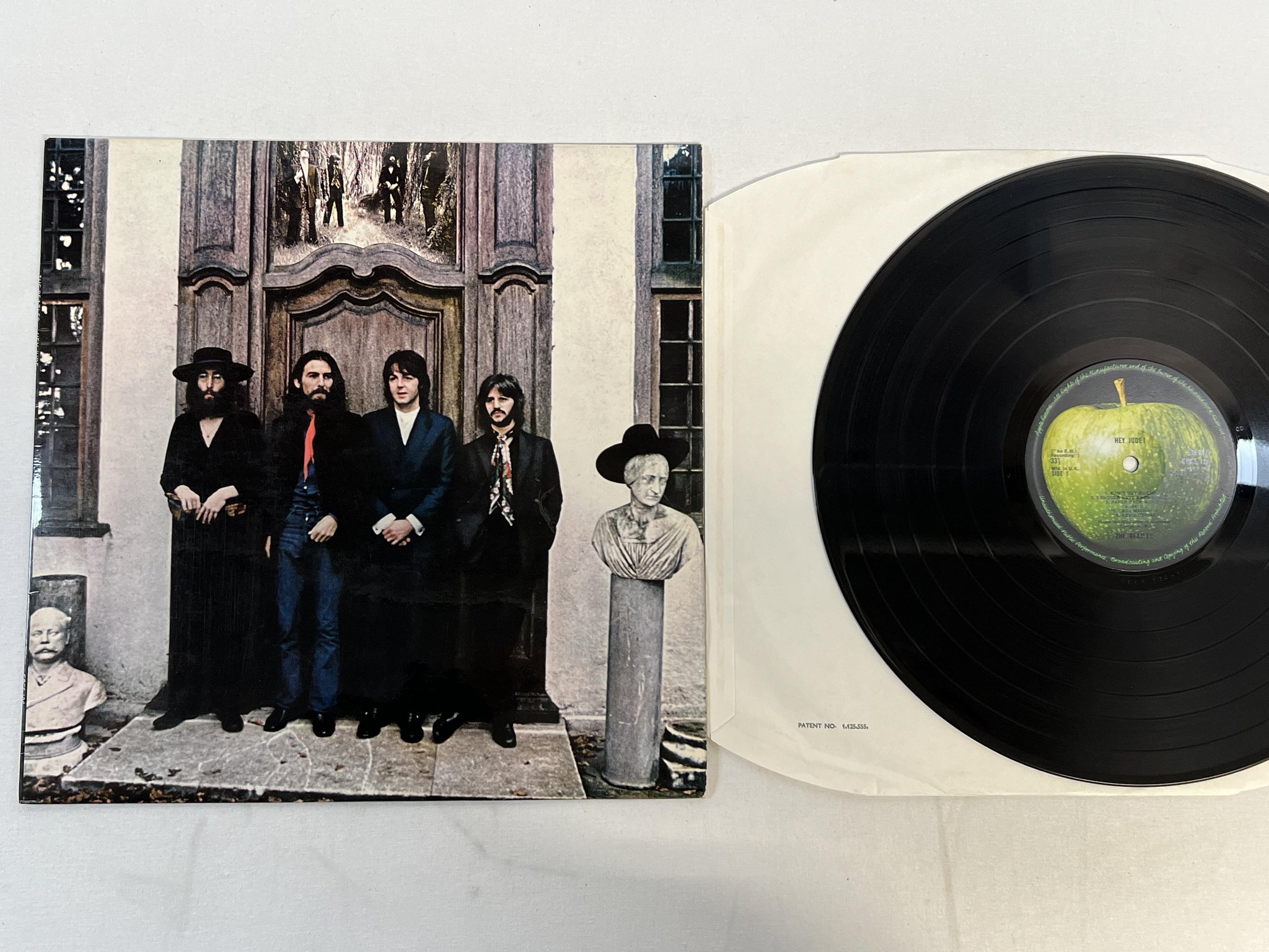 Omslagsbild för skivan THE BEATLES Hey Jude LP -70 UK APPLE CPCS 106 export MISPRINT