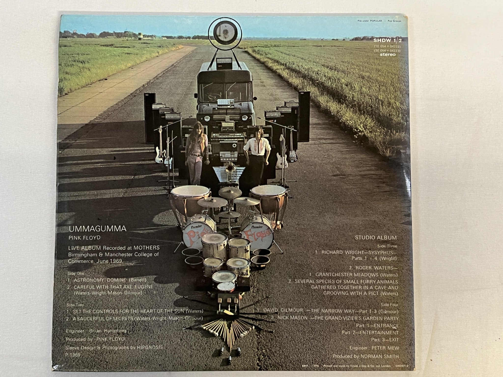 Omslagsbild för skivan PINK FLOYD ummagumma LP -69 UK HARVEST SHDW 1