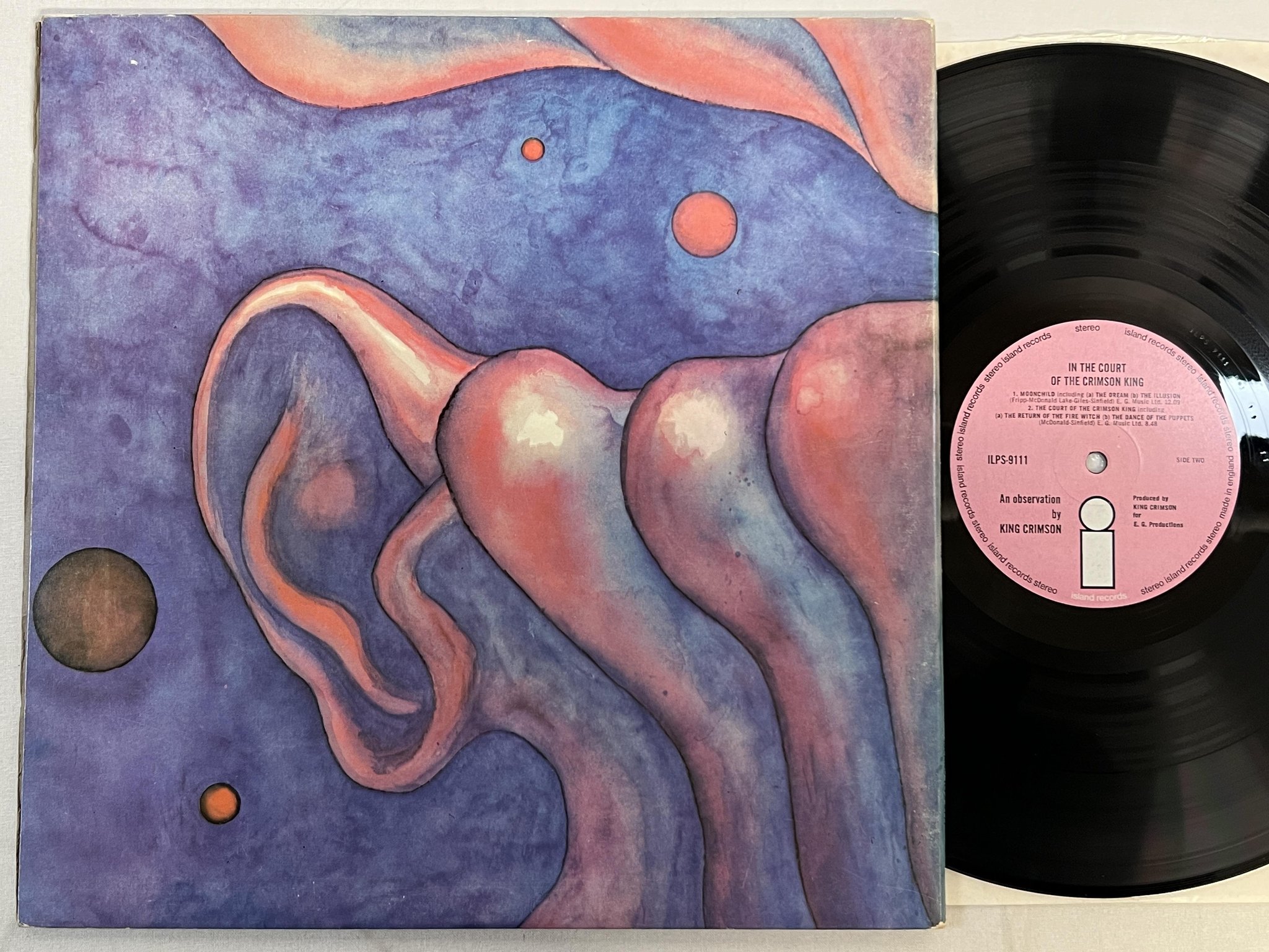 Omslagsbild för skivan KING CRIMSON in the court of the LP -69 UK ISLAND ILPS 9111 Pink "i" label !!!