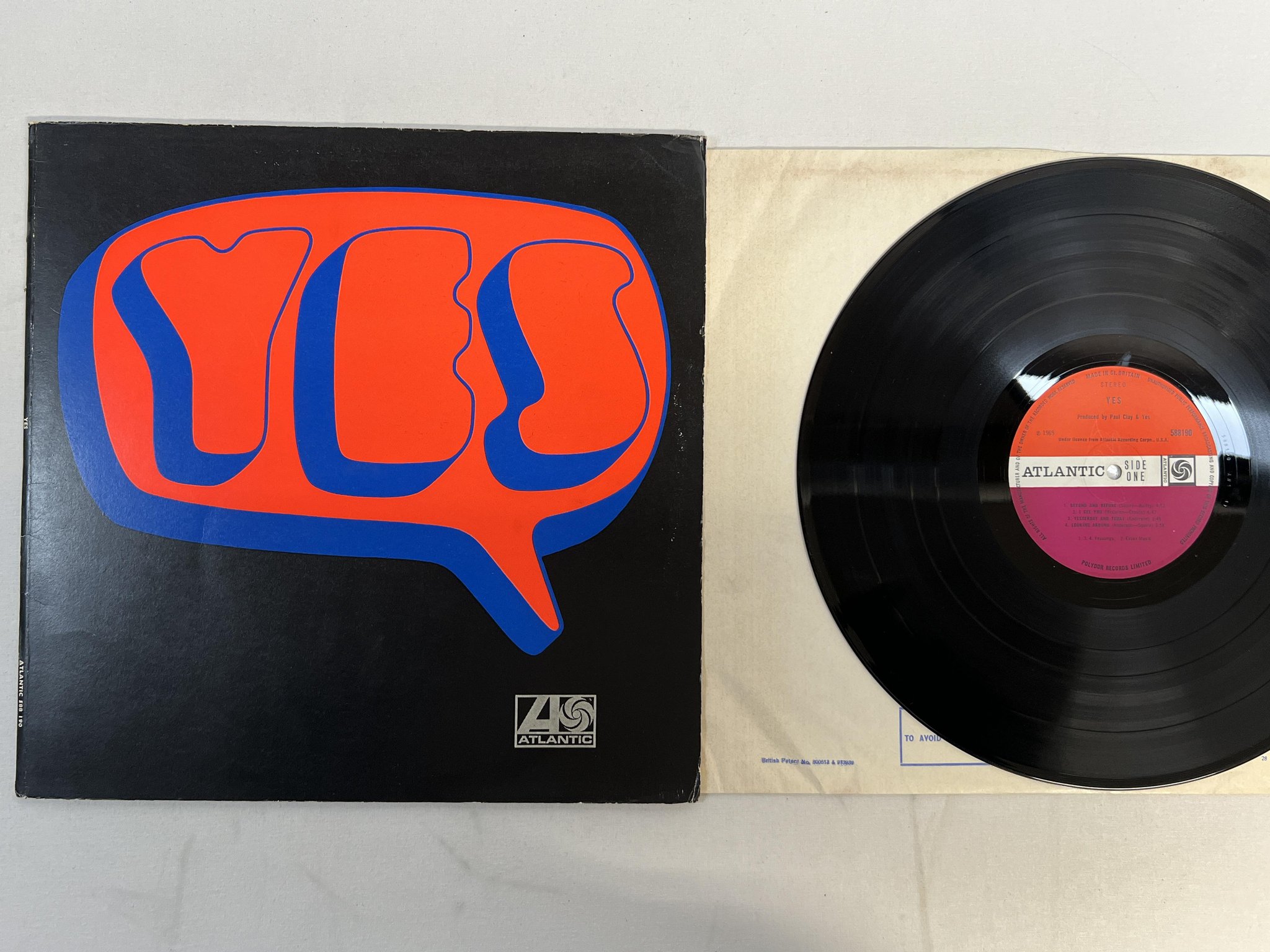 Omslagsbild för skivan YES s/t LP -69 UK ATLANTIC 588190 ** debut album **