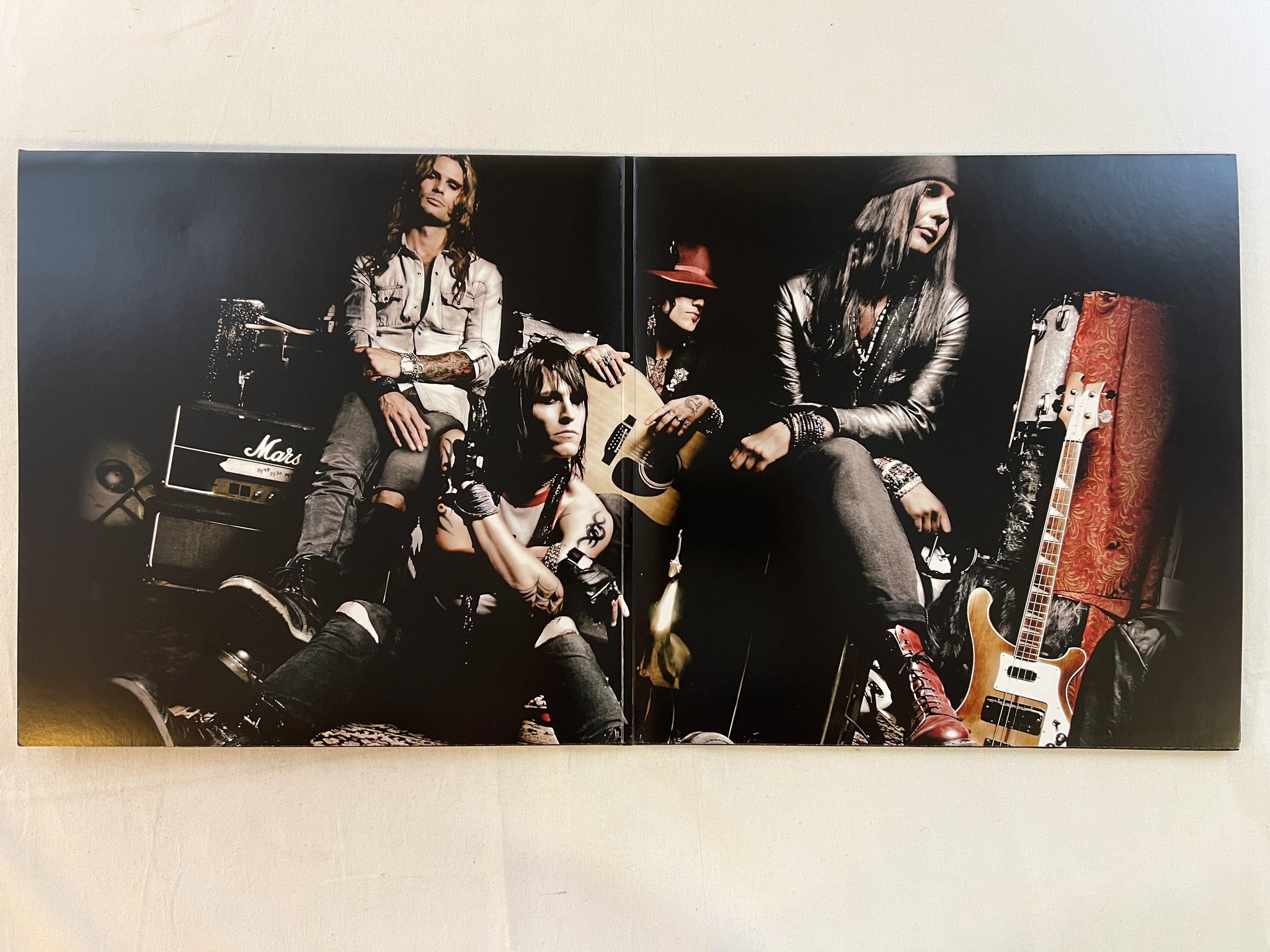 Omslagsbild för skivan HARDCORE SUPERSTAR s/t LP 2022 Swe GAIN 19692559498