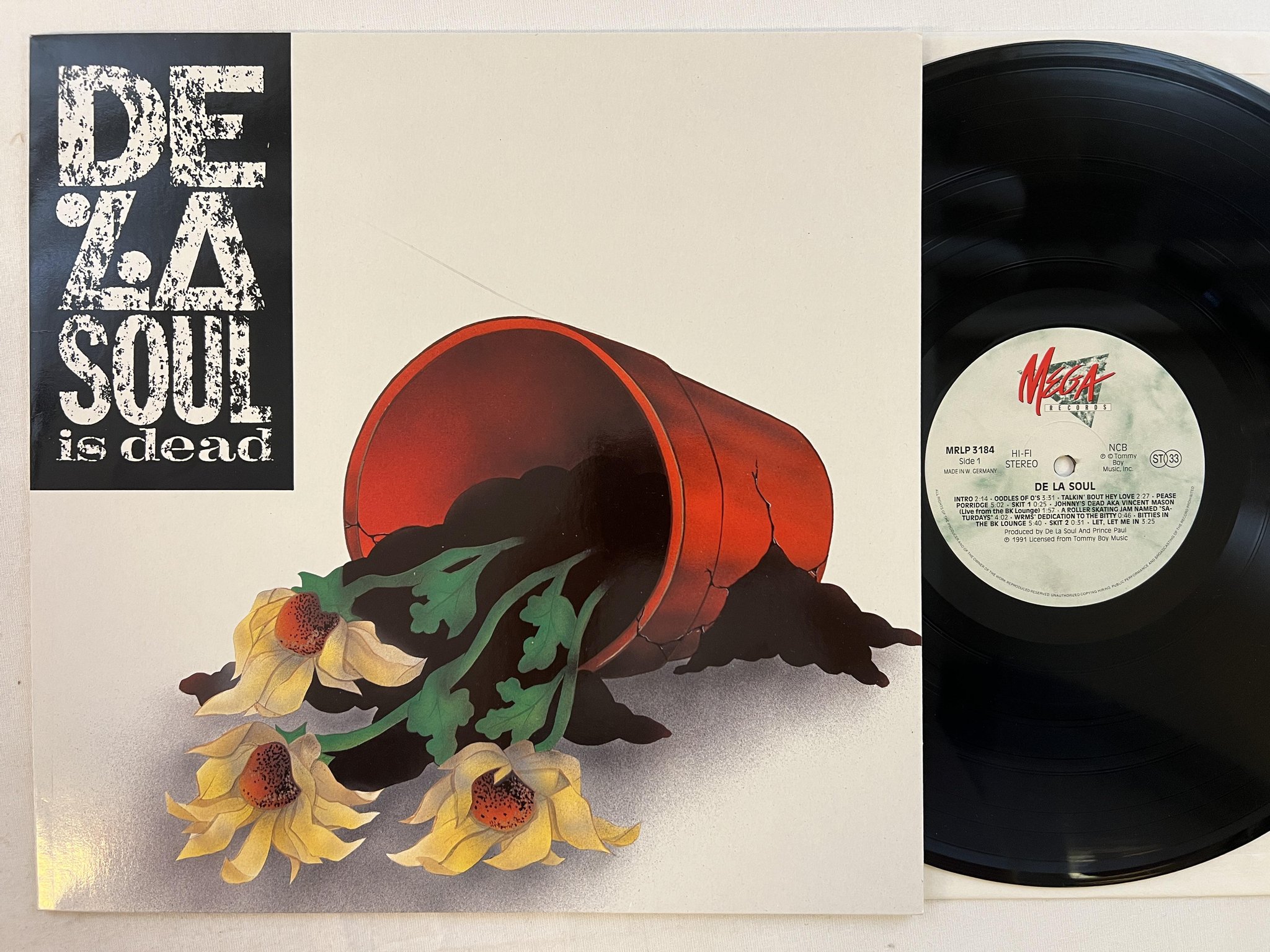 Omslagsbild för skivan DE LA SOUL is dead LP -91 MEGA MRLP 3184