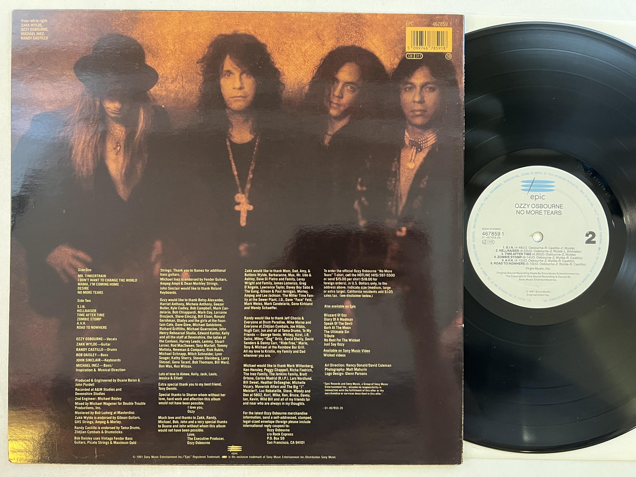 Omslagsbild för skivan OZZY OSBOURNE no more tears LP -91 Hol EPIC 467859 1