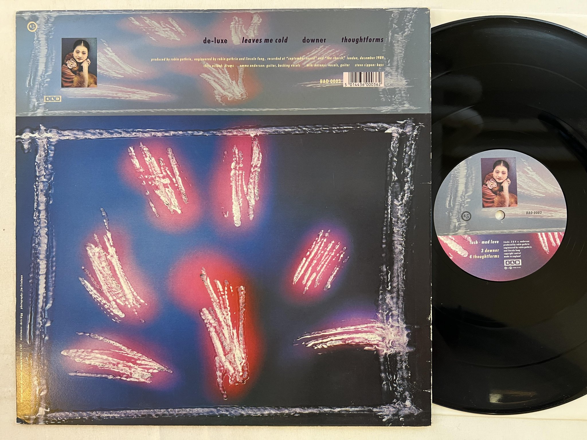 Omslagsbild för skivan LUSH Mad Love 12"single 4AD BAD 0003 indie rock