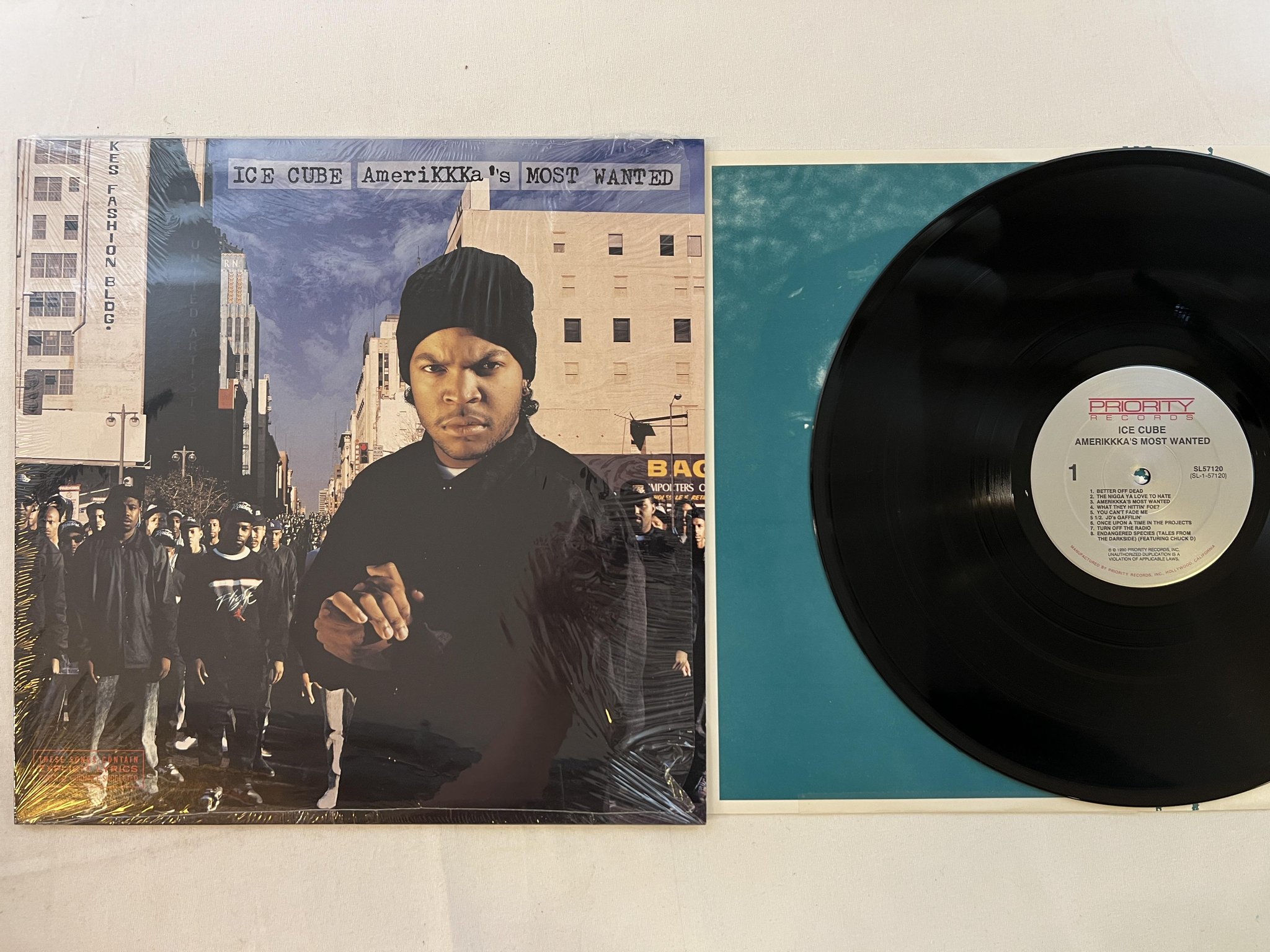 Omslagsbild för skivan ICE CUBE Amerikkka's most wanted LP -90 US PRIORITY SL 57120