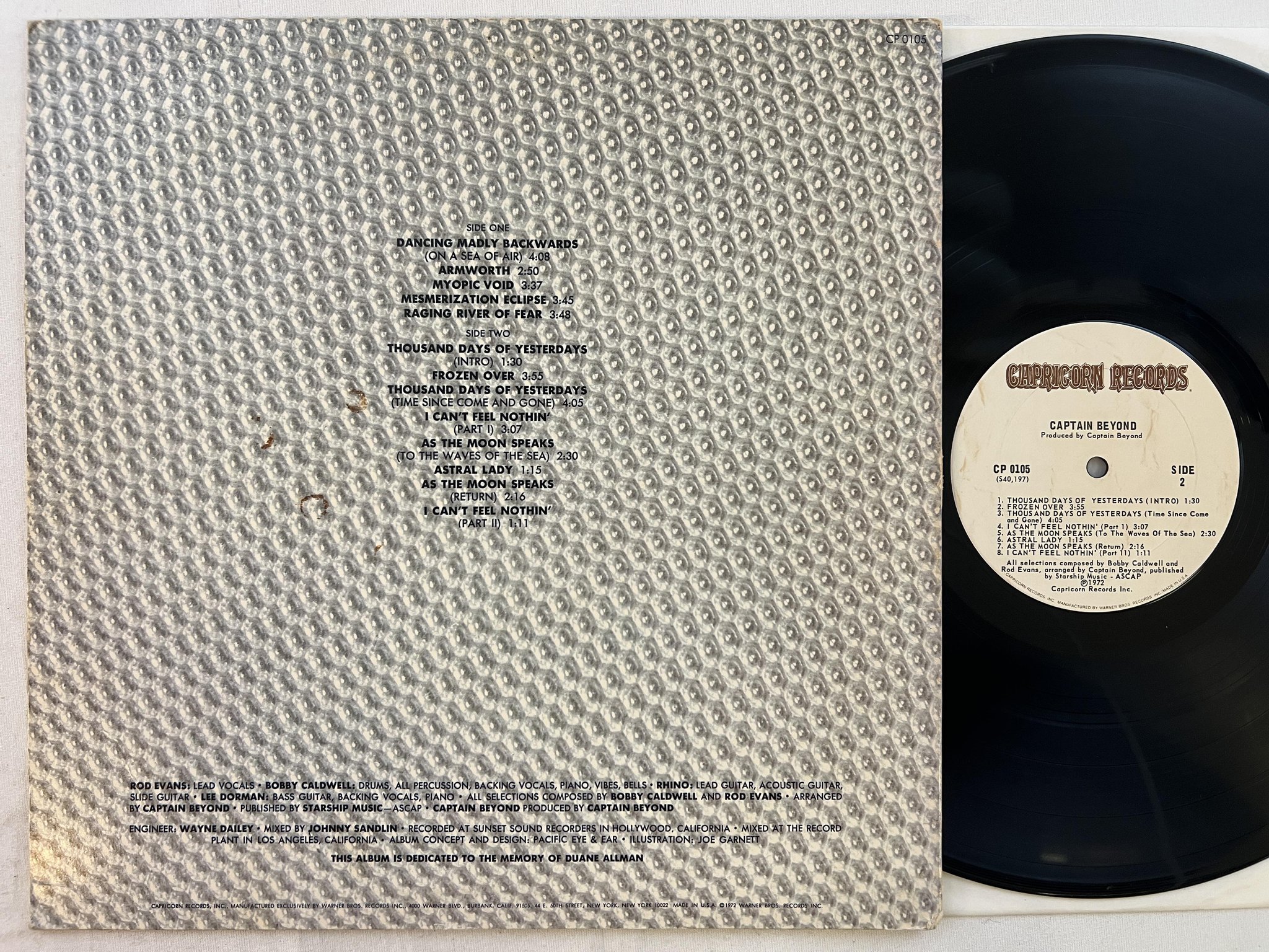 Omslagsbild för skivan CAPTAIN BEYOND LP -72 US CAPRICORN CP 0105 *** 3D COVER ***