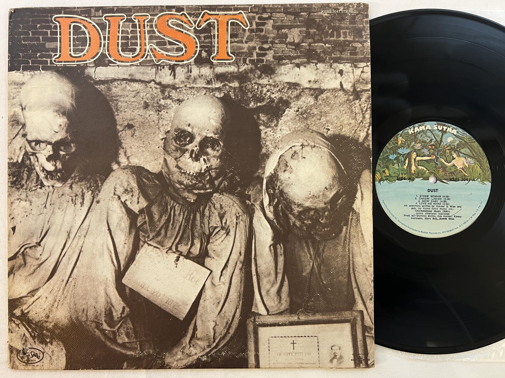Omslagsbild för skivan DUST s/t LP -71 US KAMA SUTRA KSBS 2041