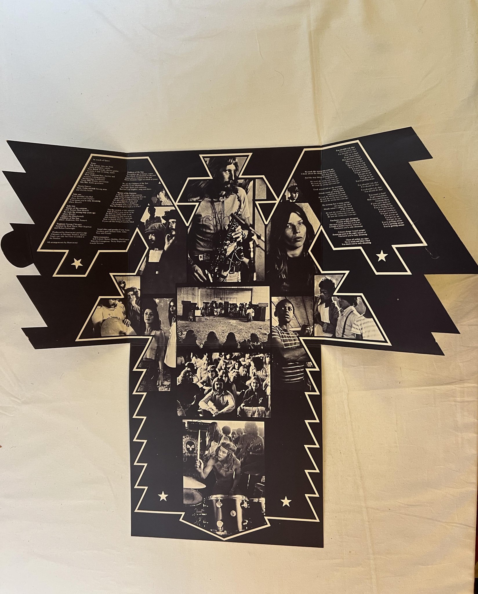 Omslagsbild för skivan HAWKWIND in search of space LP -71 Fra UNITED ARTISTS UAG 29202 * Gimmix Cover *