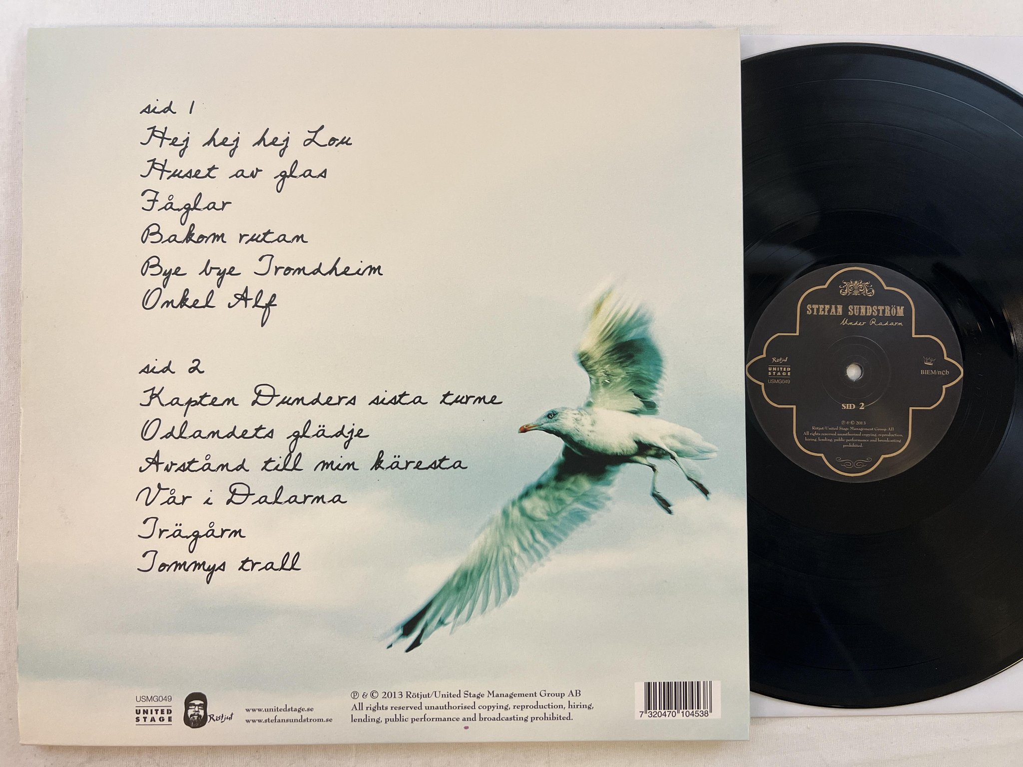 Omslagsbild för skivan STEFAN SUNDSTRÖM under radarn LP 2013 RÖTJUT USMG049