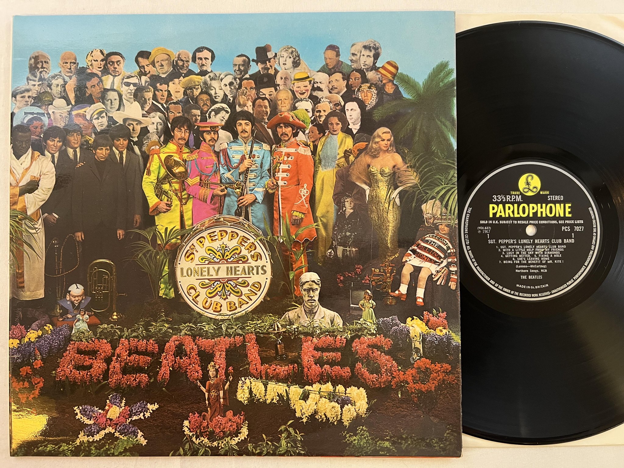 Omslagsbild för skivan THE BEATLES Sgt. Pepper's Lonely Hearts Club Band LP -67 UK PCS 7027