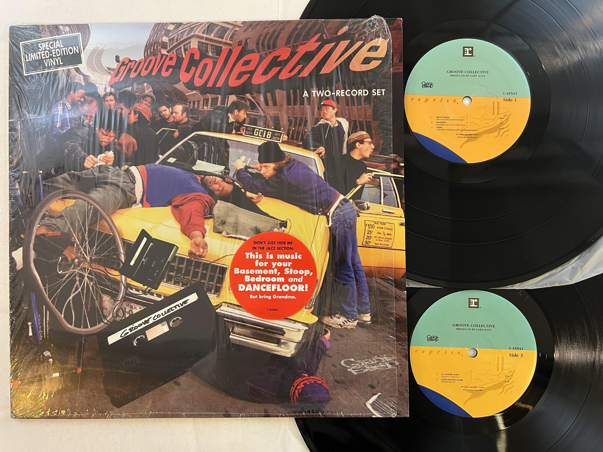 Omslagsbild för skivan GROOVE COLLECTIVE s/t 2xLP -94 US REPRISE 945541-1 ** acid jazz **