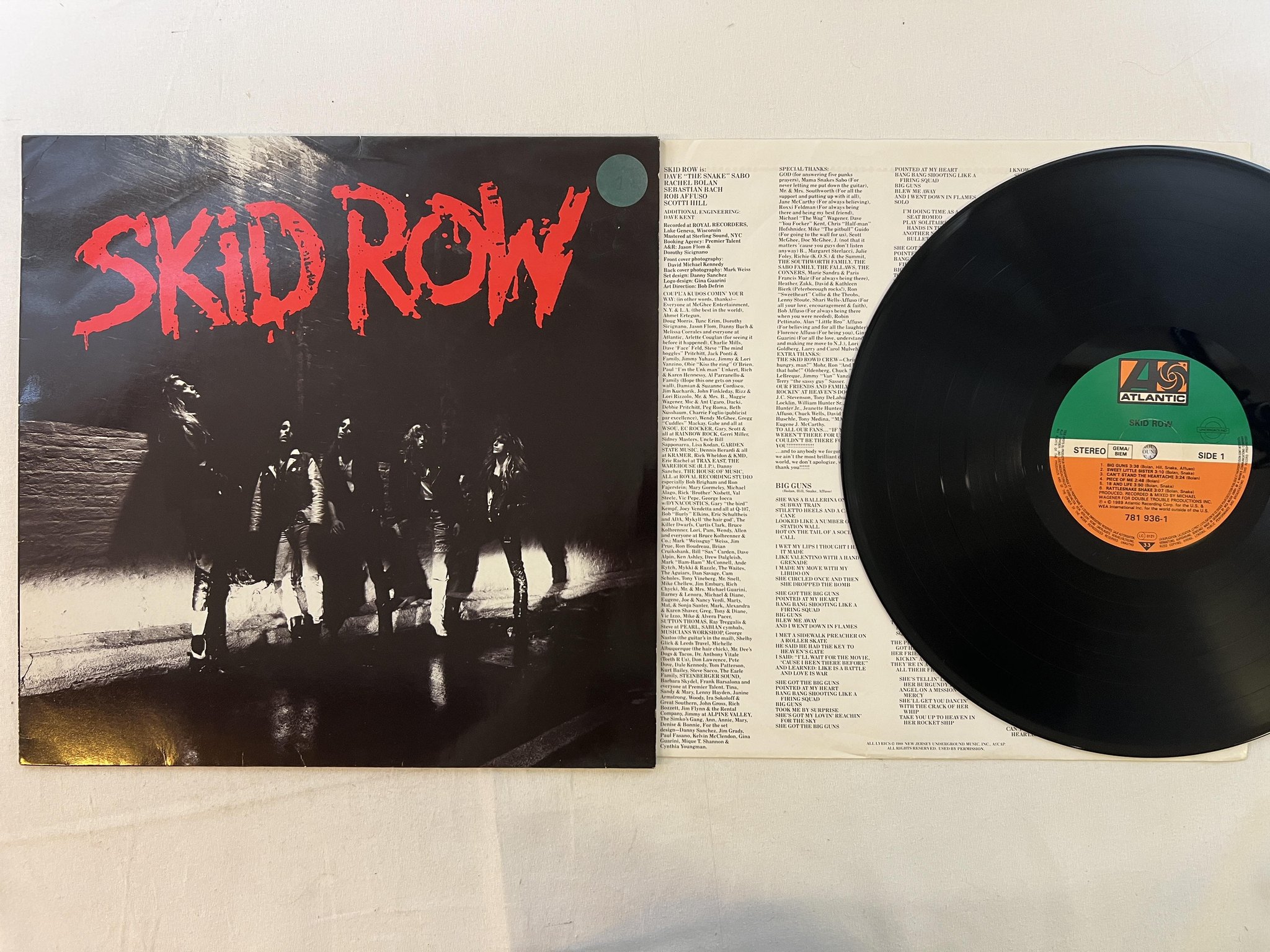 Omslagsbild för skivan SKID ROW s/t LP -89 Ger ATLANTIC 781 936-1