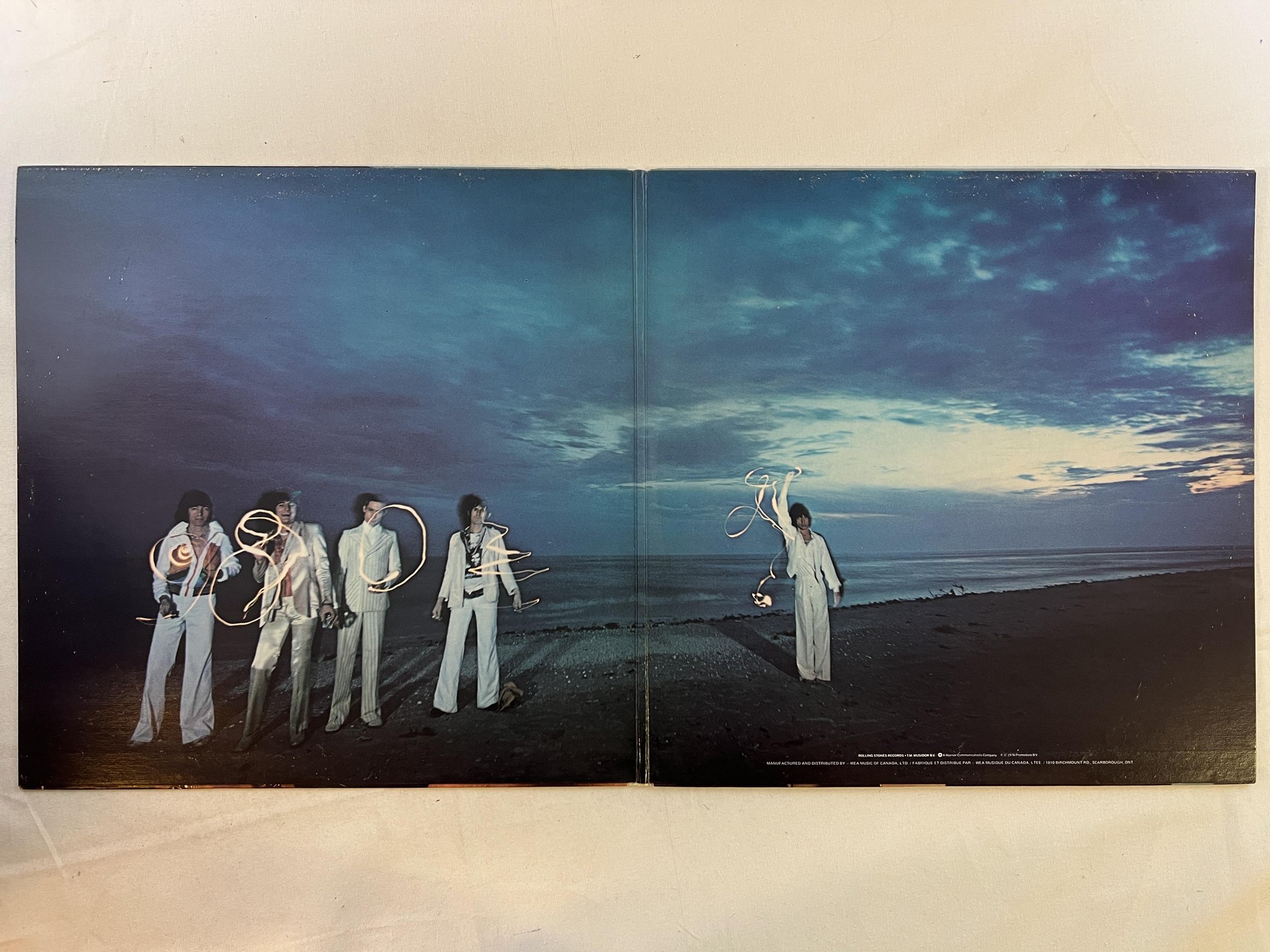 Omslagsbild för skivan THE ROLLING STONES black and blue LP Can COC 79104