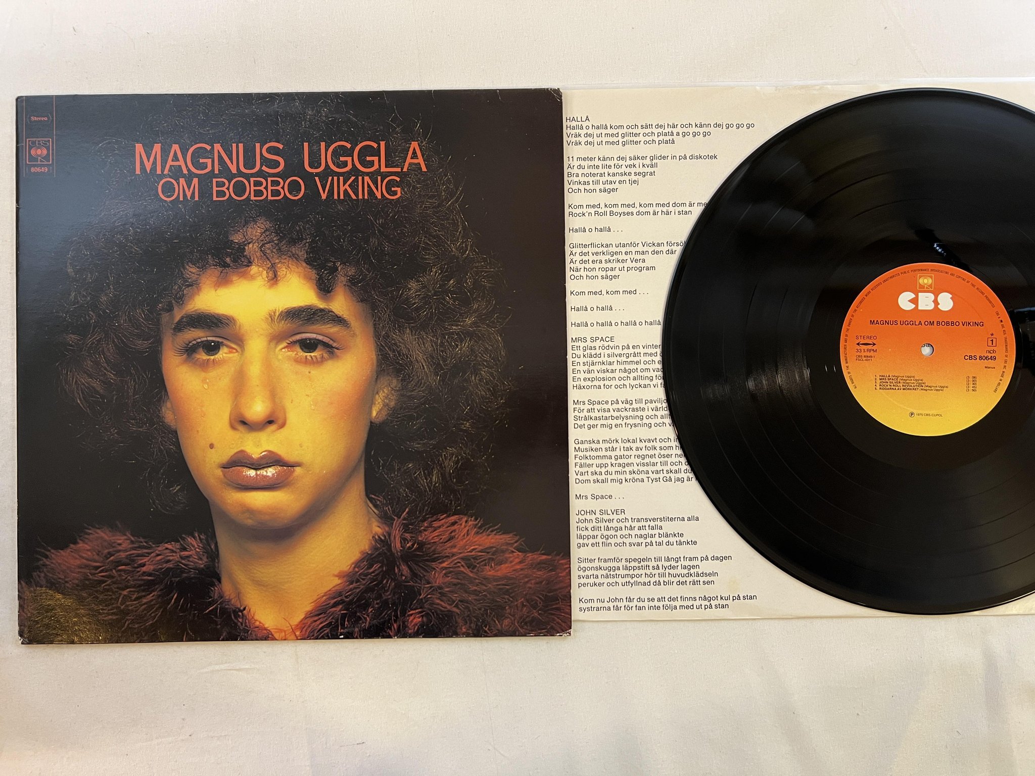 Omslagsbild för skivan MAGNUS UGGLA om Bobbo Viking LP -75 Swe CBS 80649