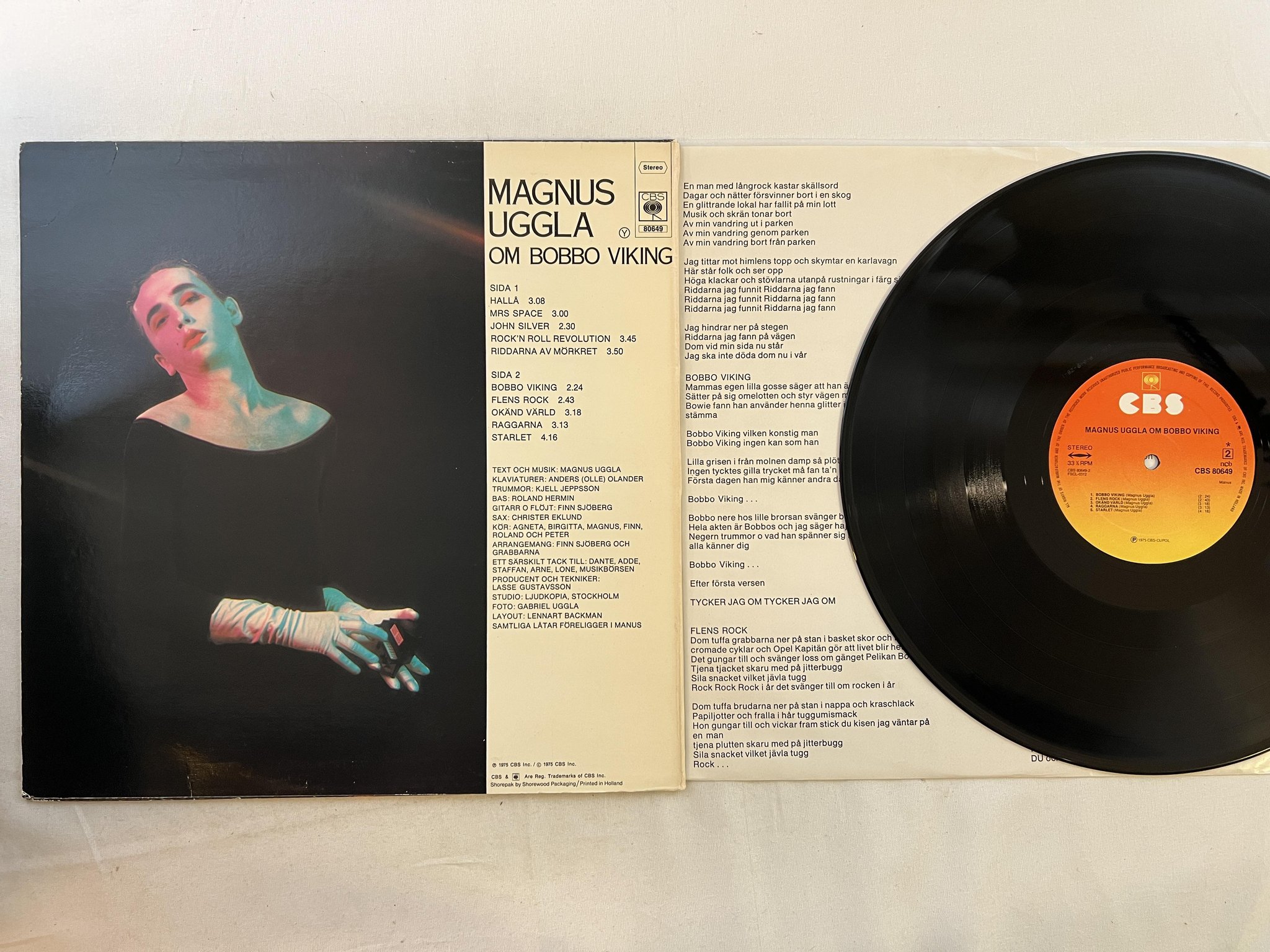 Omslagsbild för skivan MAGNUS UGGLA om Bobbo Viking LP -75 Swe CBS 80649