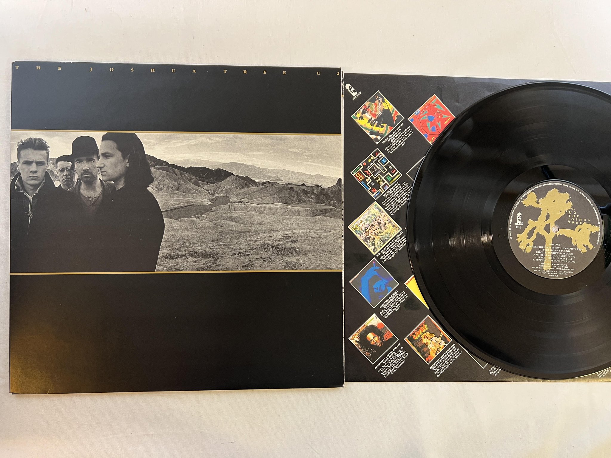Omslagsbild för skivan U2 the joshua tree LP -87 ncb ISLAND U26