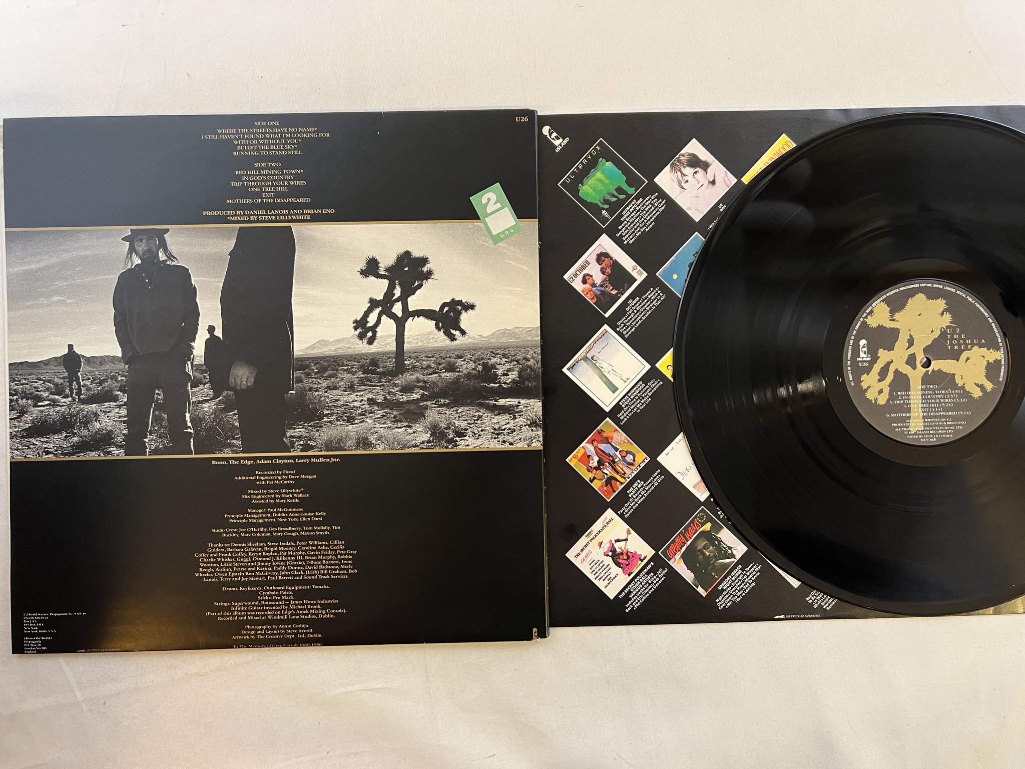 Omslagsbild för skivan U2 the joshua tree LP -87 ncb ISLAND U26