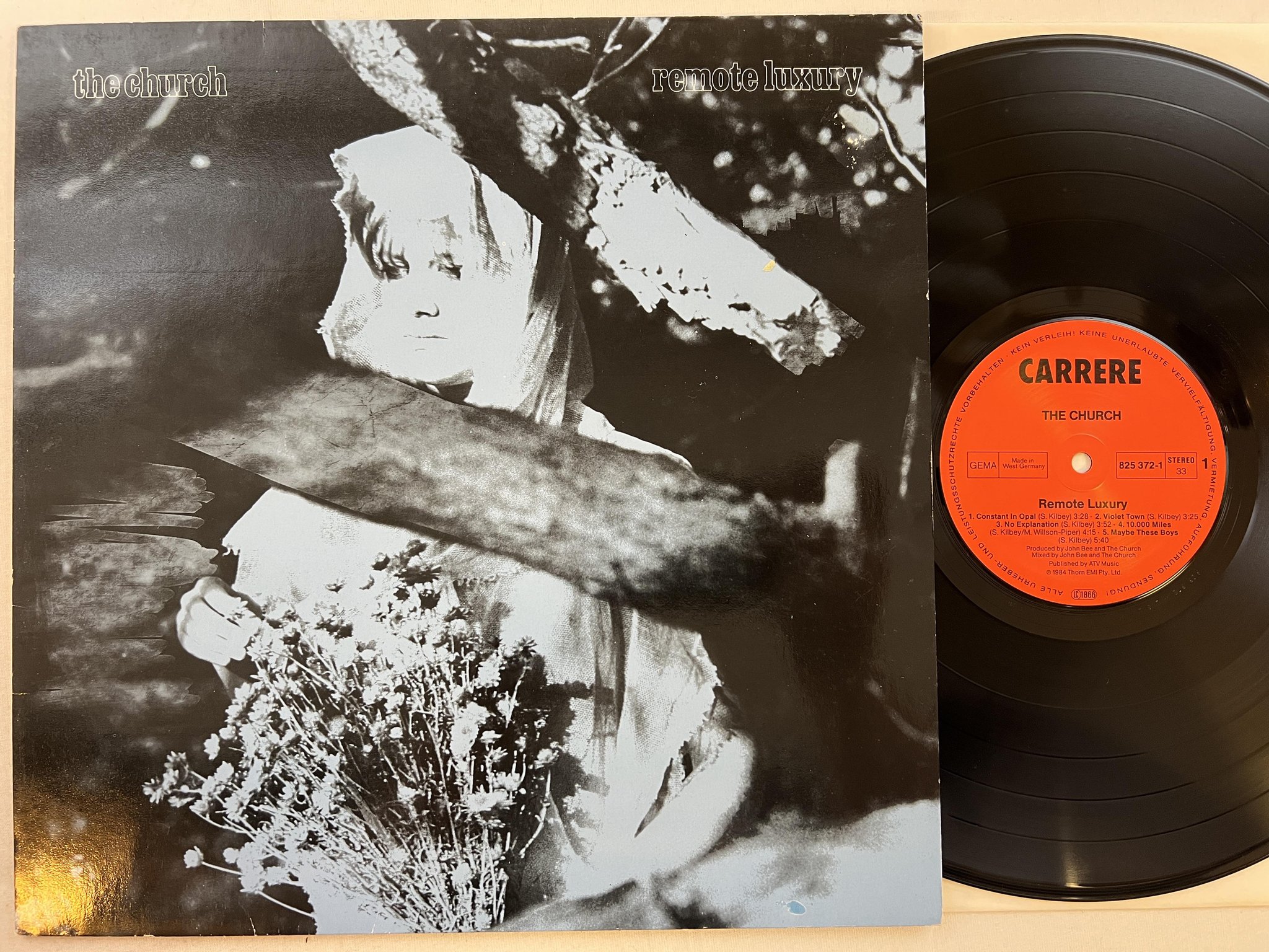 Omslagsbild för skivan THE CHURCH remote luxury LP -84 Ger CARRERE 825372-1