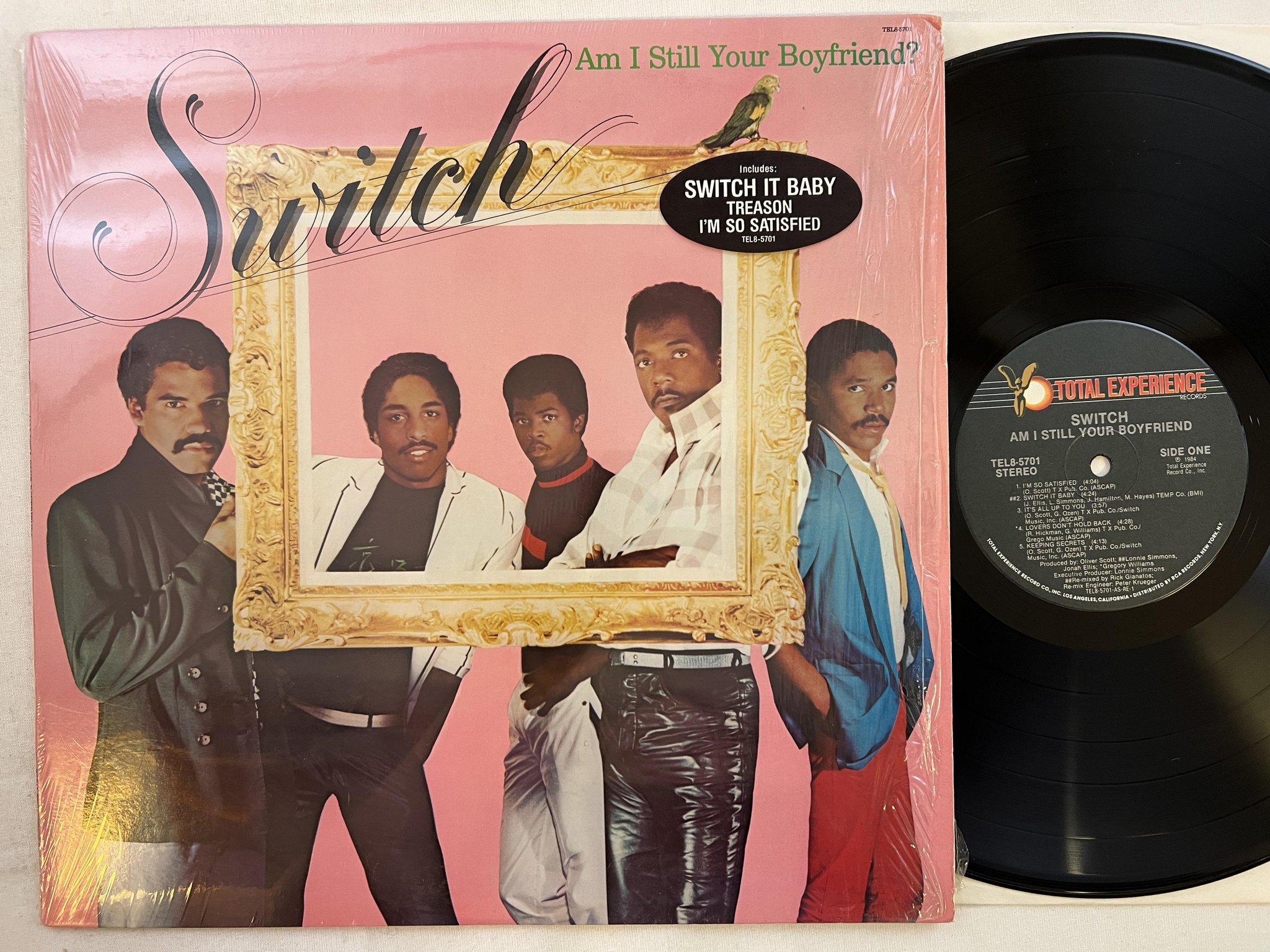 Omslagsbild för skivan SWITCH am I still your boyfriend LP -84 US TOTAL EXPERIENCE TEL8-5701