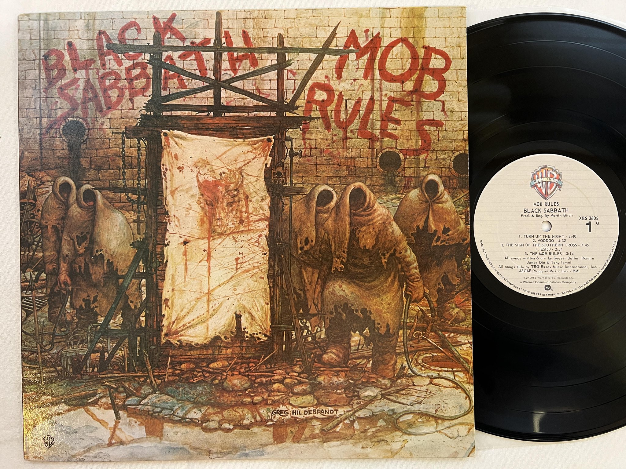 Omslagsbild för skivan BLACK SABBATH mob rules LP -81 Can WARNER BROS XBS 3605
