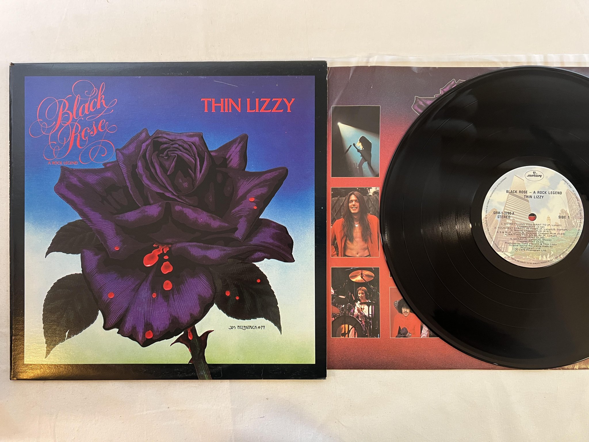 Omslagsbild för skivan THIN LIZZY black rose LP -79 Can MERCURY SRM-1-3790