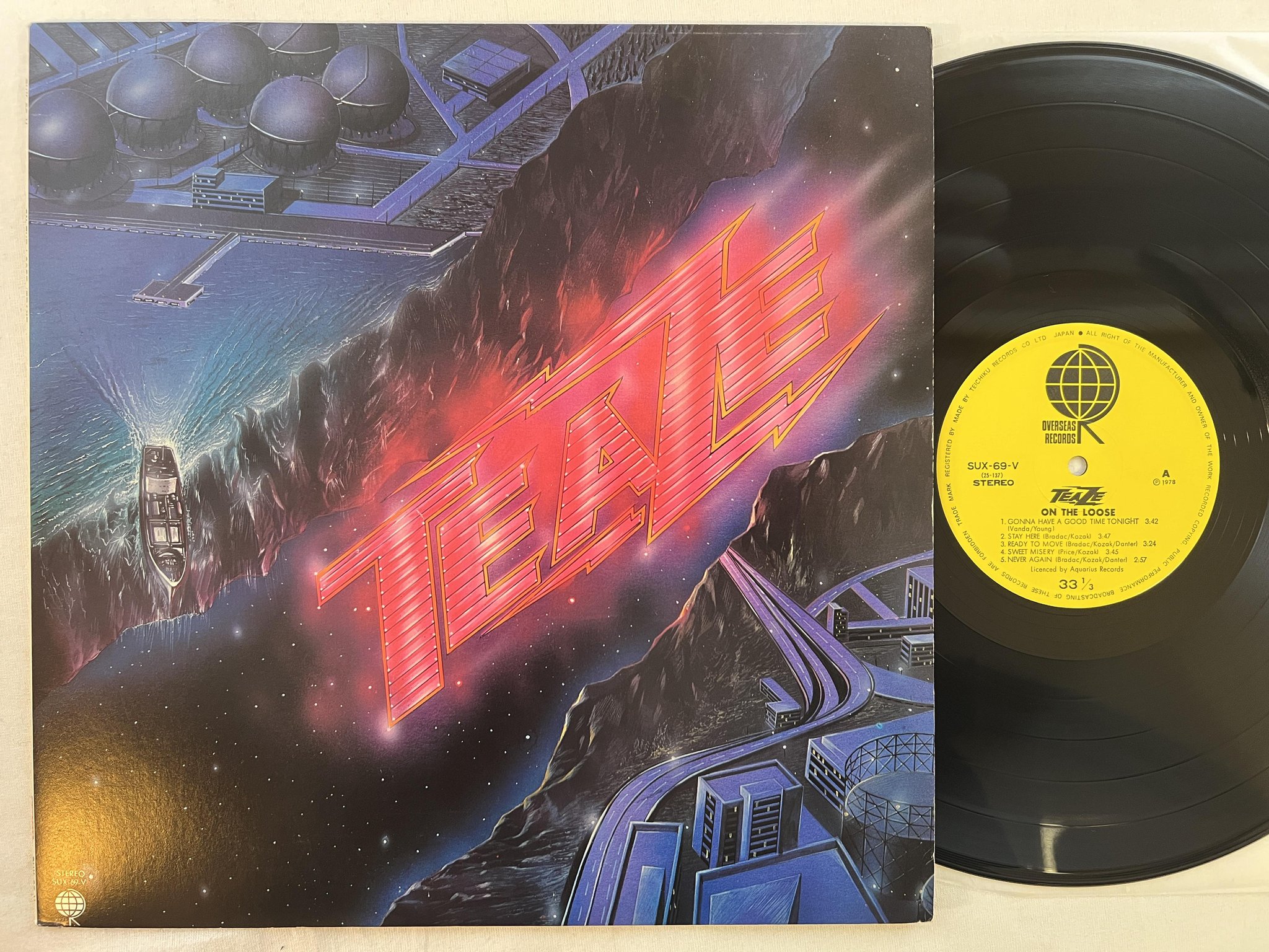 Omslagsbild för skivan TEAZE On The Loose LP -78 JAPAN OVERSEAS SUX-69-V w/ POSTER