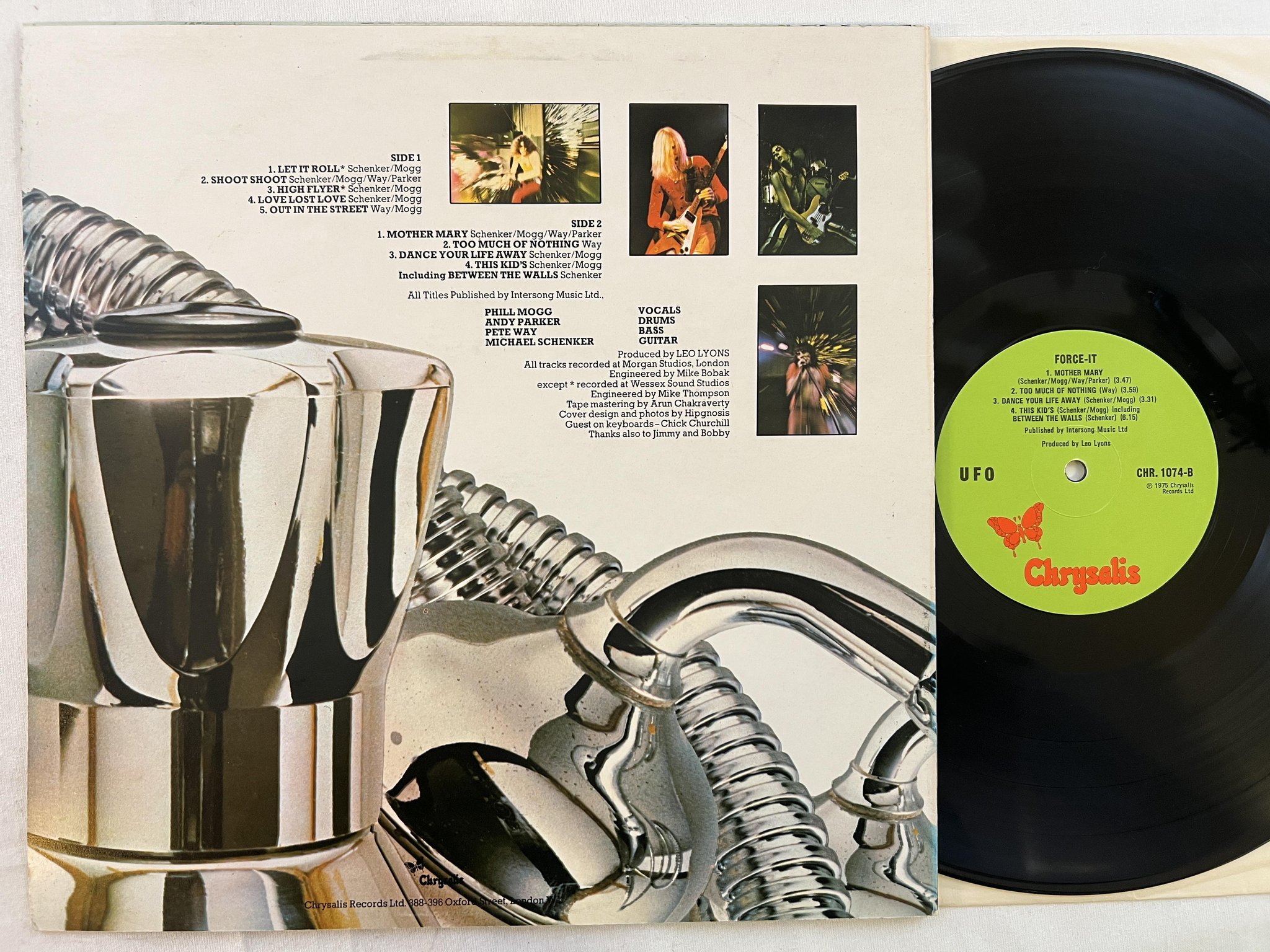 Omslagsbild för skivan UFO force-it LP -75 UK CHRYSALIS CHR 1074