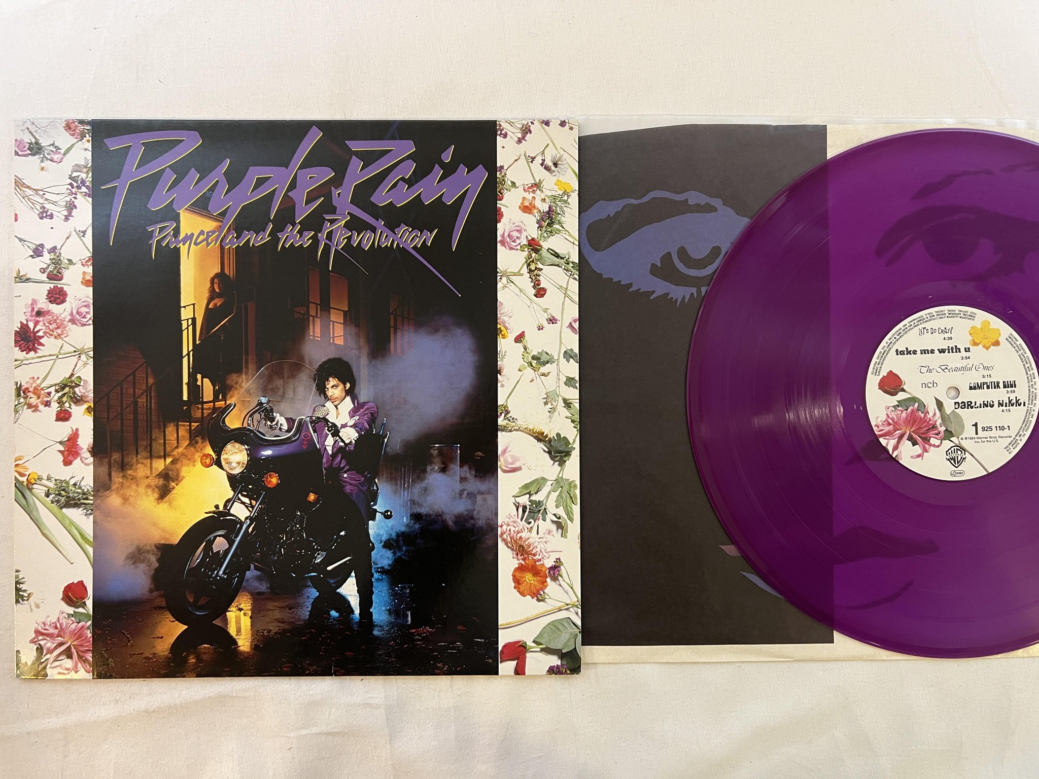 Omslagsbild för skivan PRINCE purple rain LP -84 ncb WARNER BROS 925 110-1 ** PURPLE VINYL **