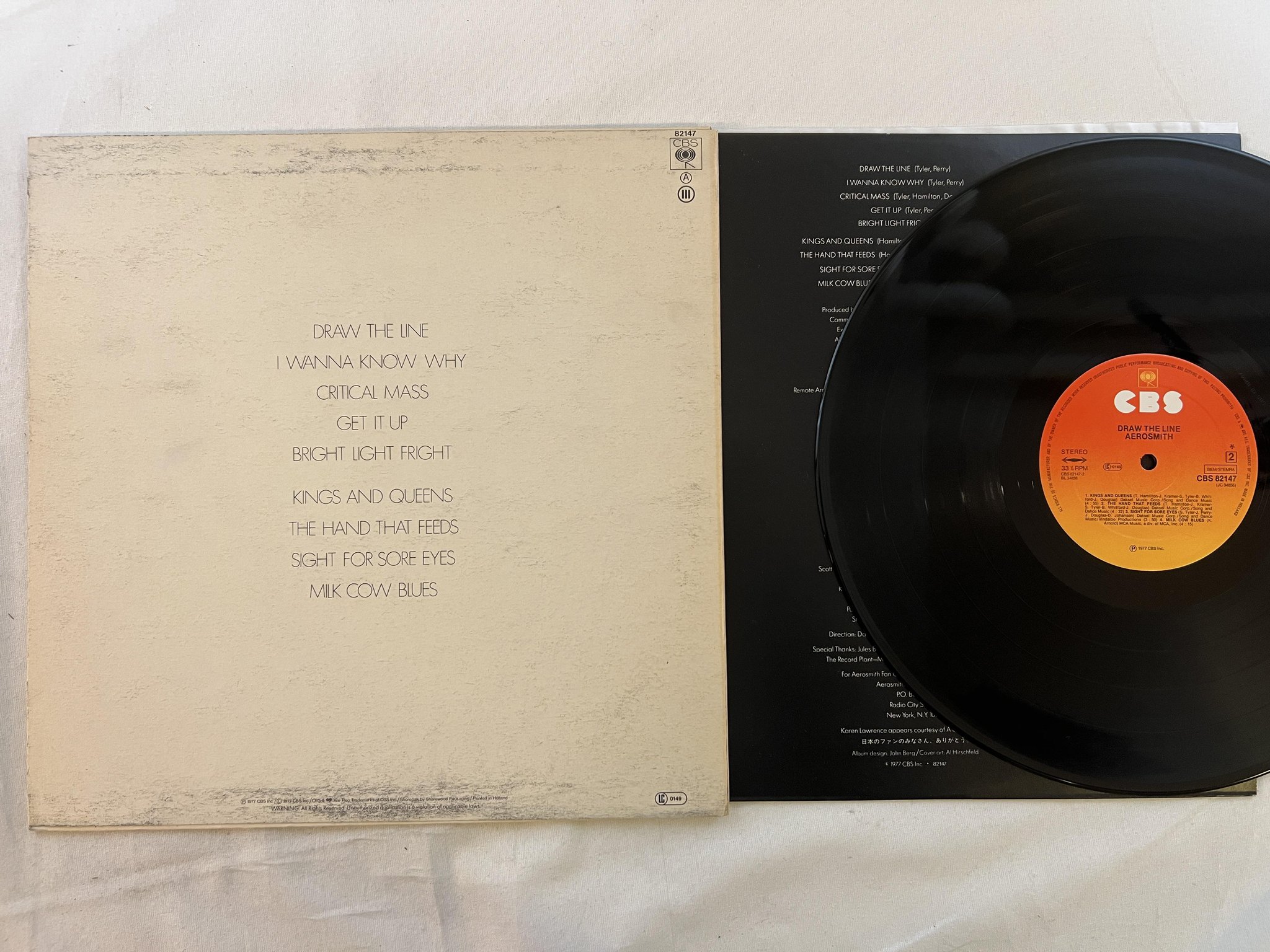 Omslagsbild för skivan AEROSMITH draw the line LP -77 Hol CBS 82147