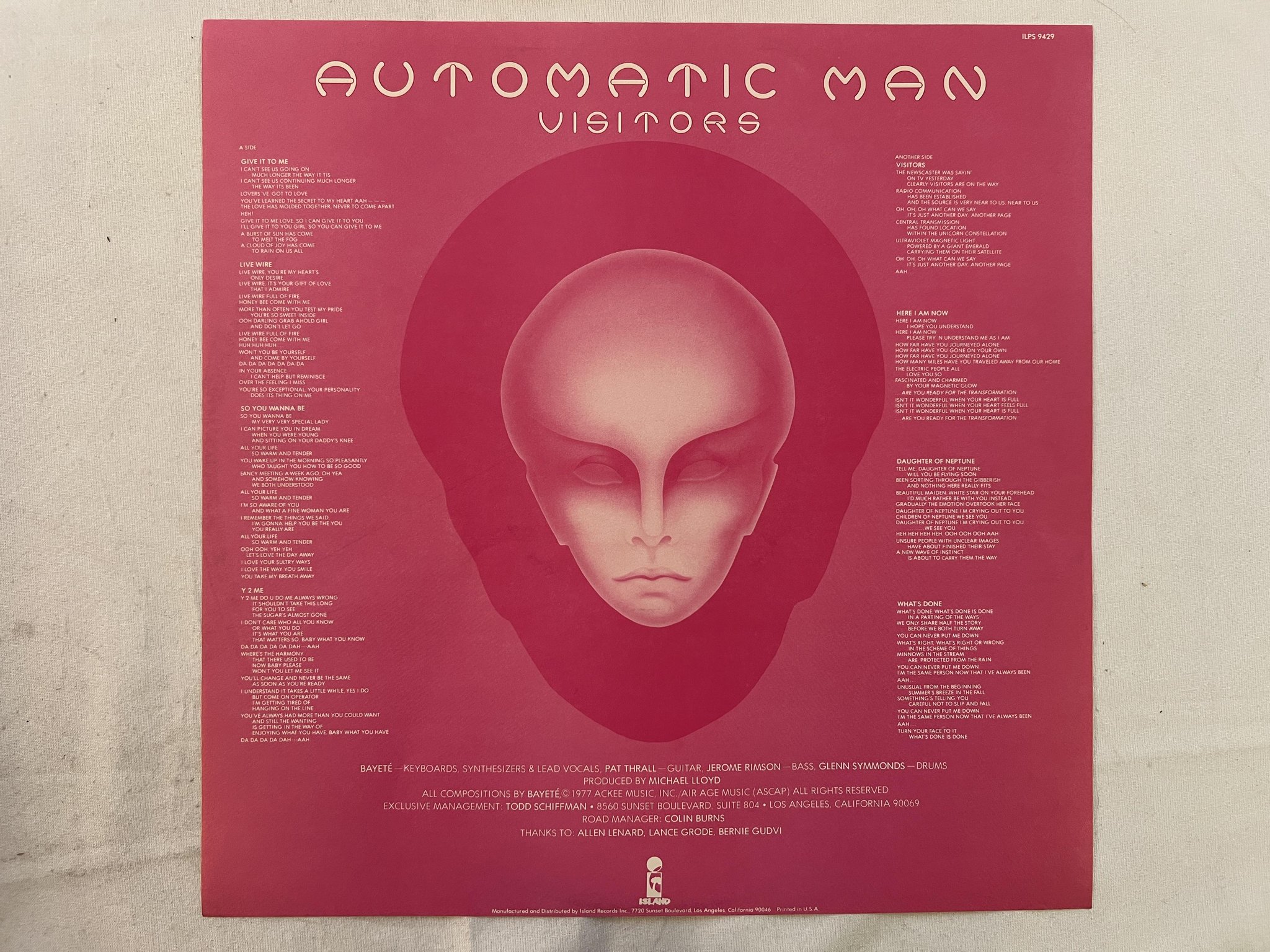 Omslagsbild för skivan AUTOMATIC MAN visitors LP -77 US ISLAND ILPS 9429