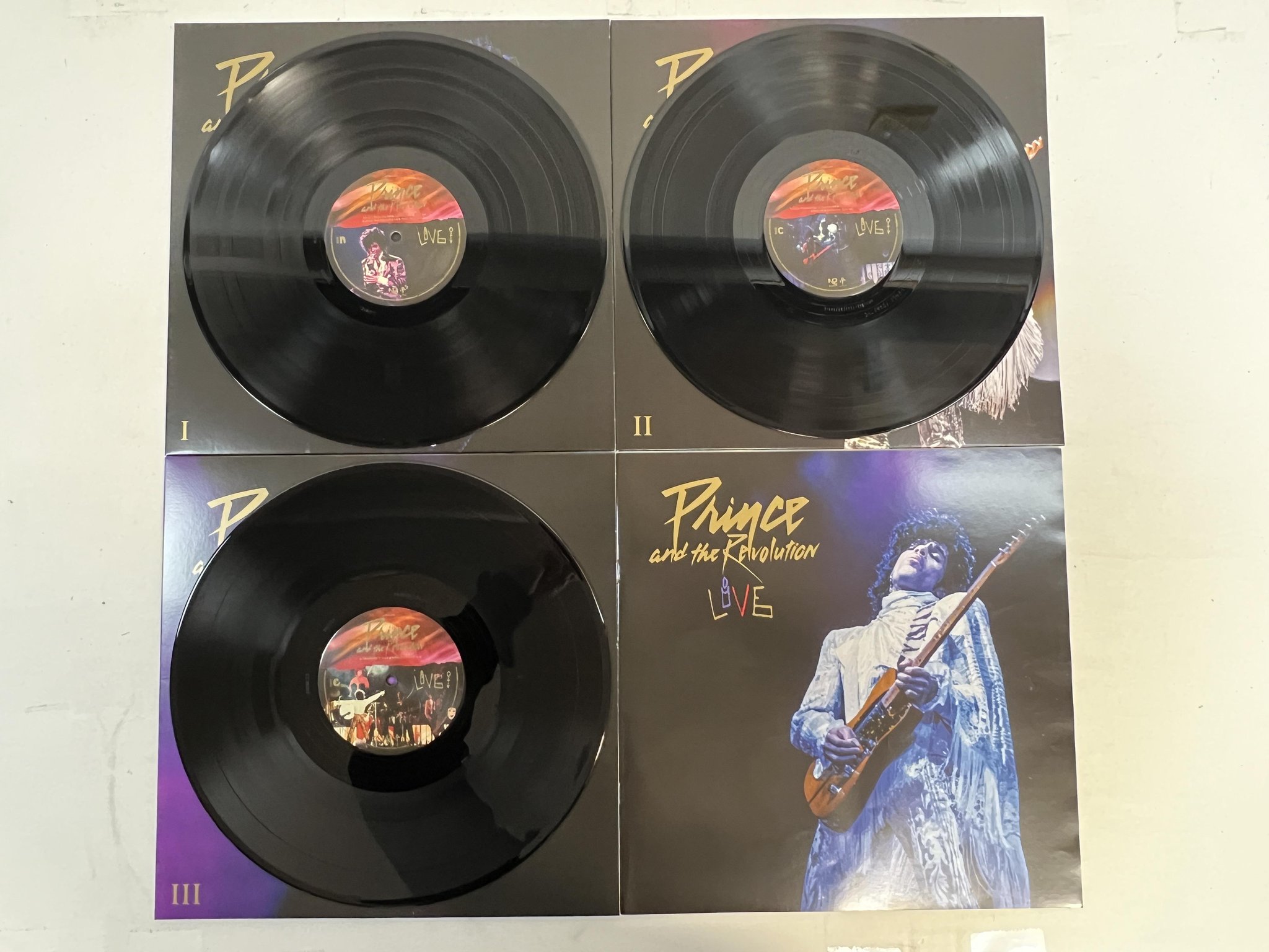 Omslagsbild för skivan PRINCE AND THE REVOLUTION live 3xLP 2022 LEGACY 19439957141