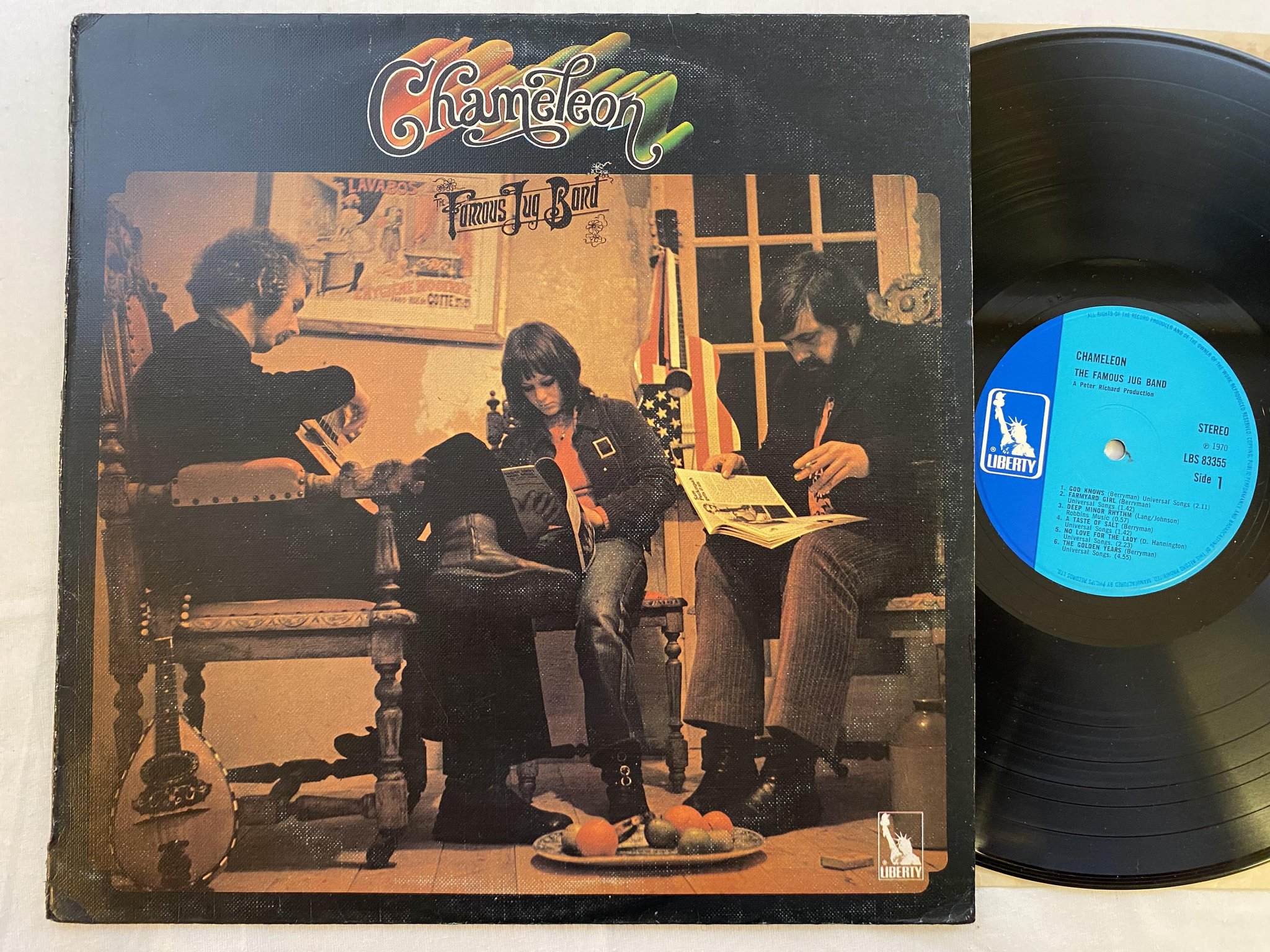 Omslagsbild för skivan THE FAMOUS JUG BAND chameleon LP -70 UK LIBERTY LBS 83355 FOLK / JAZZ