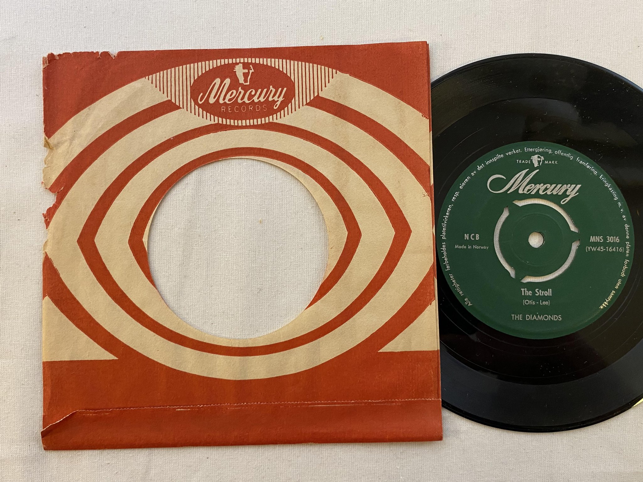 Omslagsbild för skivan THE DIAMONDS the stroll 7"single -57 Norway MERCURY ** ultra rare pressing **
