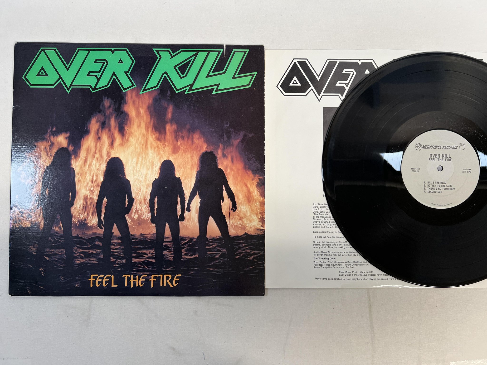 Omslagsbild för skivan OVERKILL Feel The Fire LP -85 US MEGAFORCE MRI 1469 *** R A R E ***