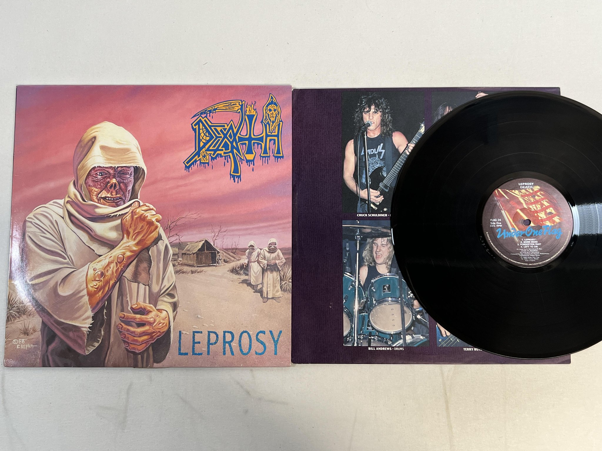 Omslagsbild för skivan DEATH leprosy LP -88 UK UNDER ONE FLAG FLAG 24 ** death metal **